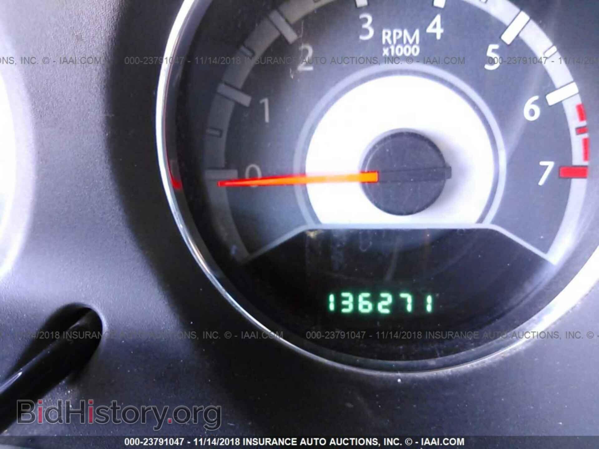 2011 Chrysler 200 - VIN: 1C3BC4FB5BN535397 - Photo 7