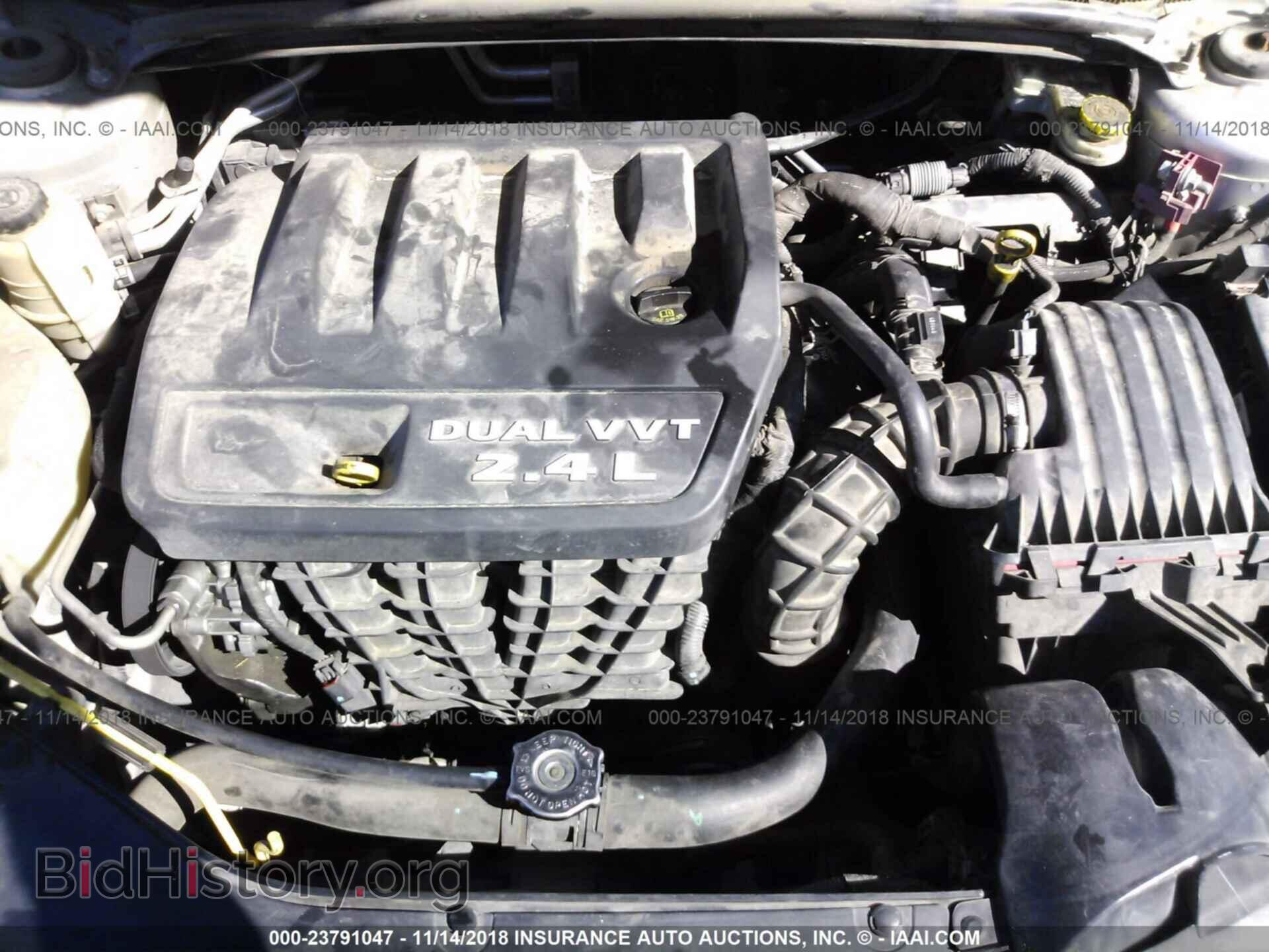 2011 Chrysler 200 - VIN: 1C3BC4FB5BN535397 - Photo 10