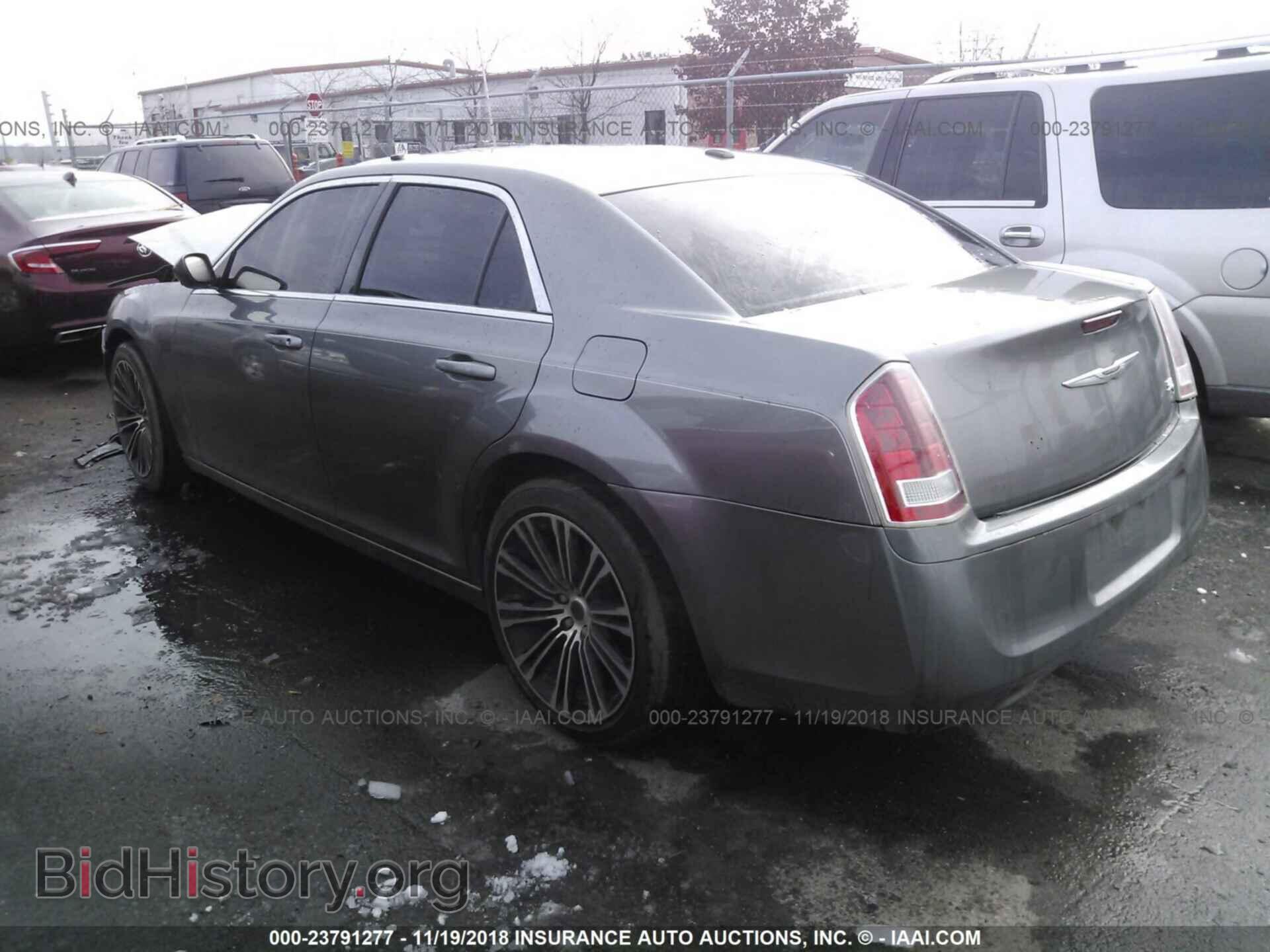 2012 CHRYSLER 300 - VIN: 2C3CCABG2CH283140 - Фото 3