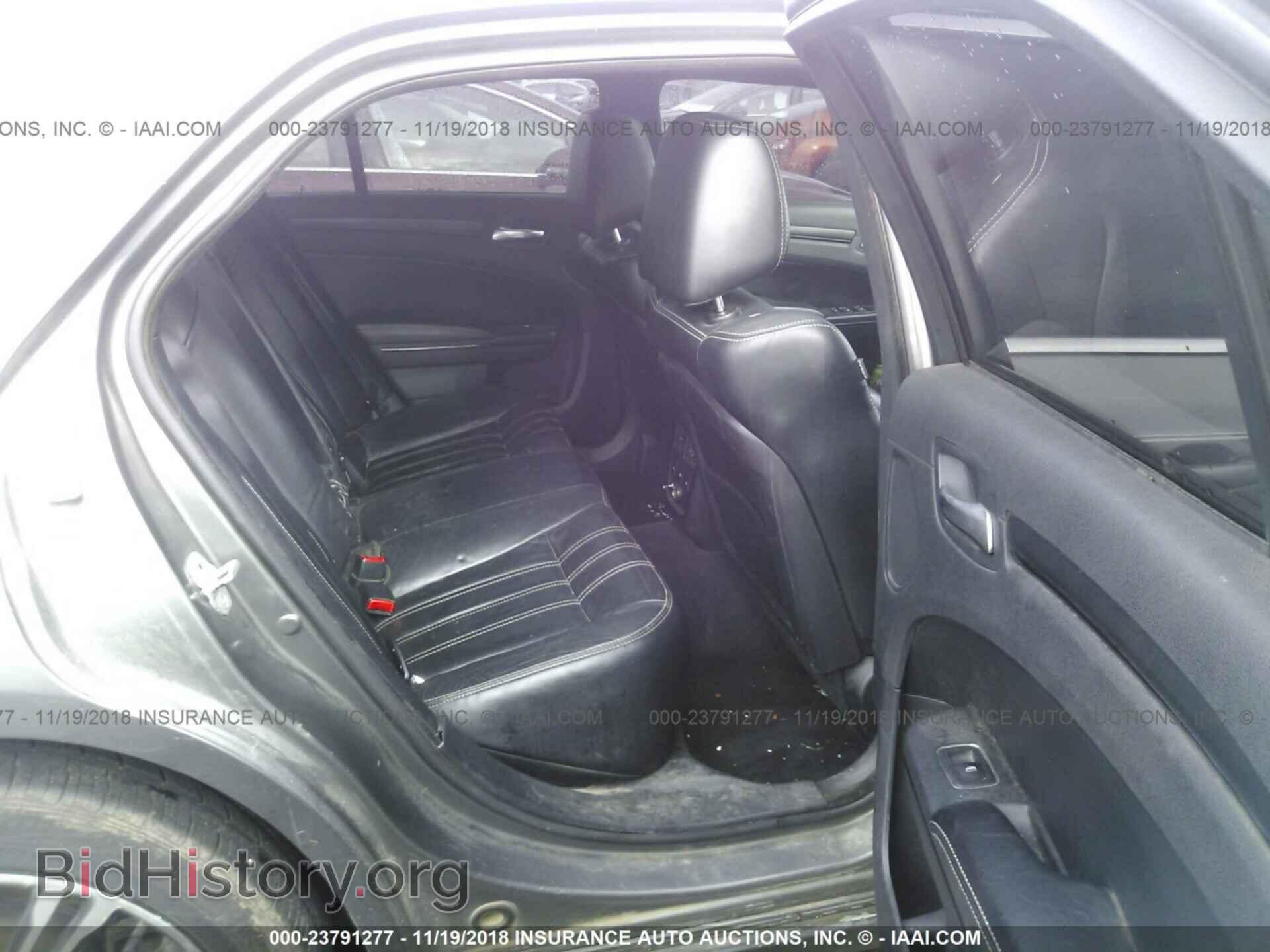 2012 CHRYSLER 300 - VIN: 2C3CCABG2CH283140 - Фото 8