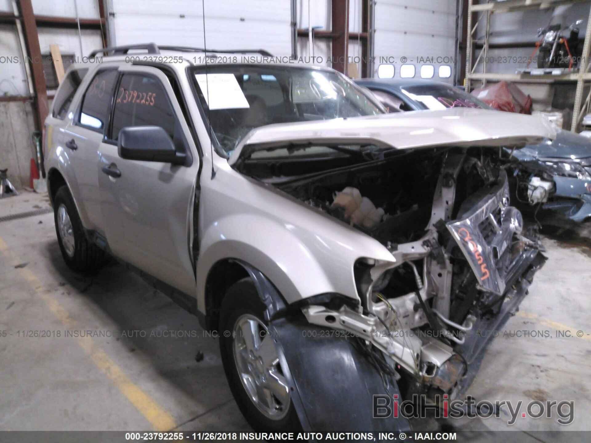 Photo 1FMCU9D73BKB06023 - FORD ESCAPE 2011