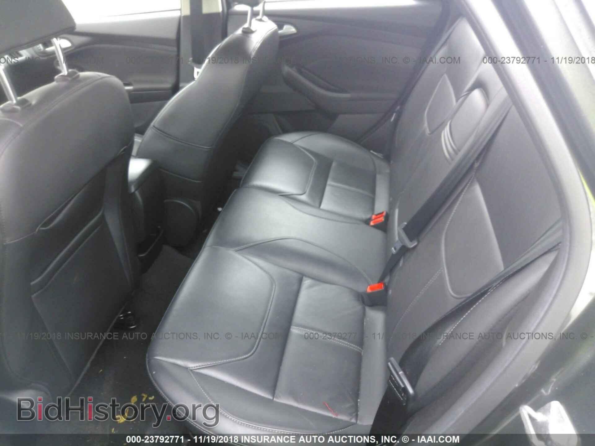 2016 Ford Focus - VIN: 1FADP3K22GL332923 - Фото 8