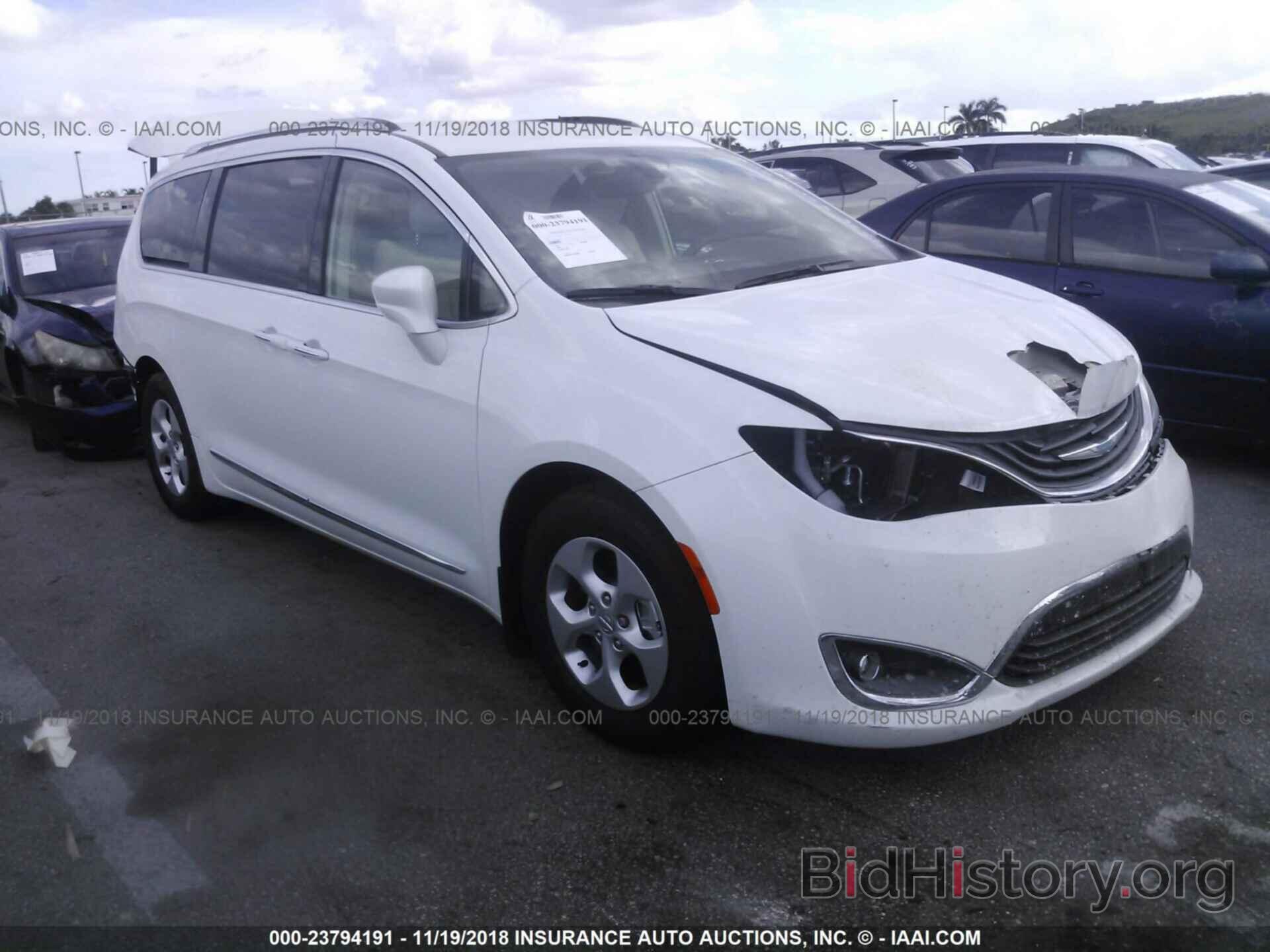 2018 chrysler pacifica hybrid touring l