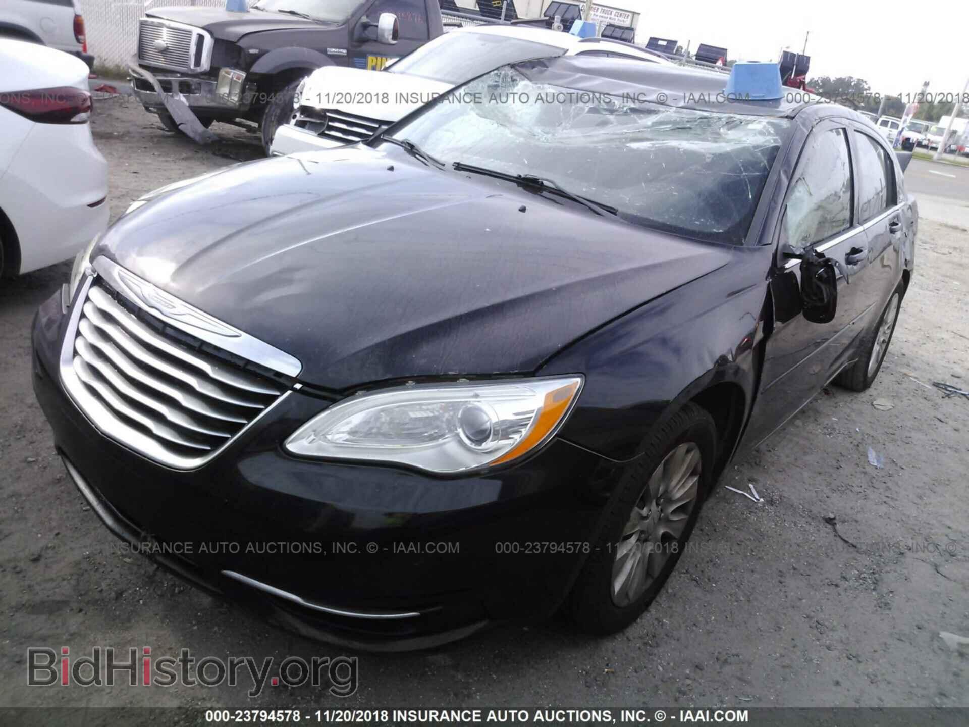 2012 CHRYSLER 200 - VIN: 1C3CCBAB7CN271990 - Фото 2