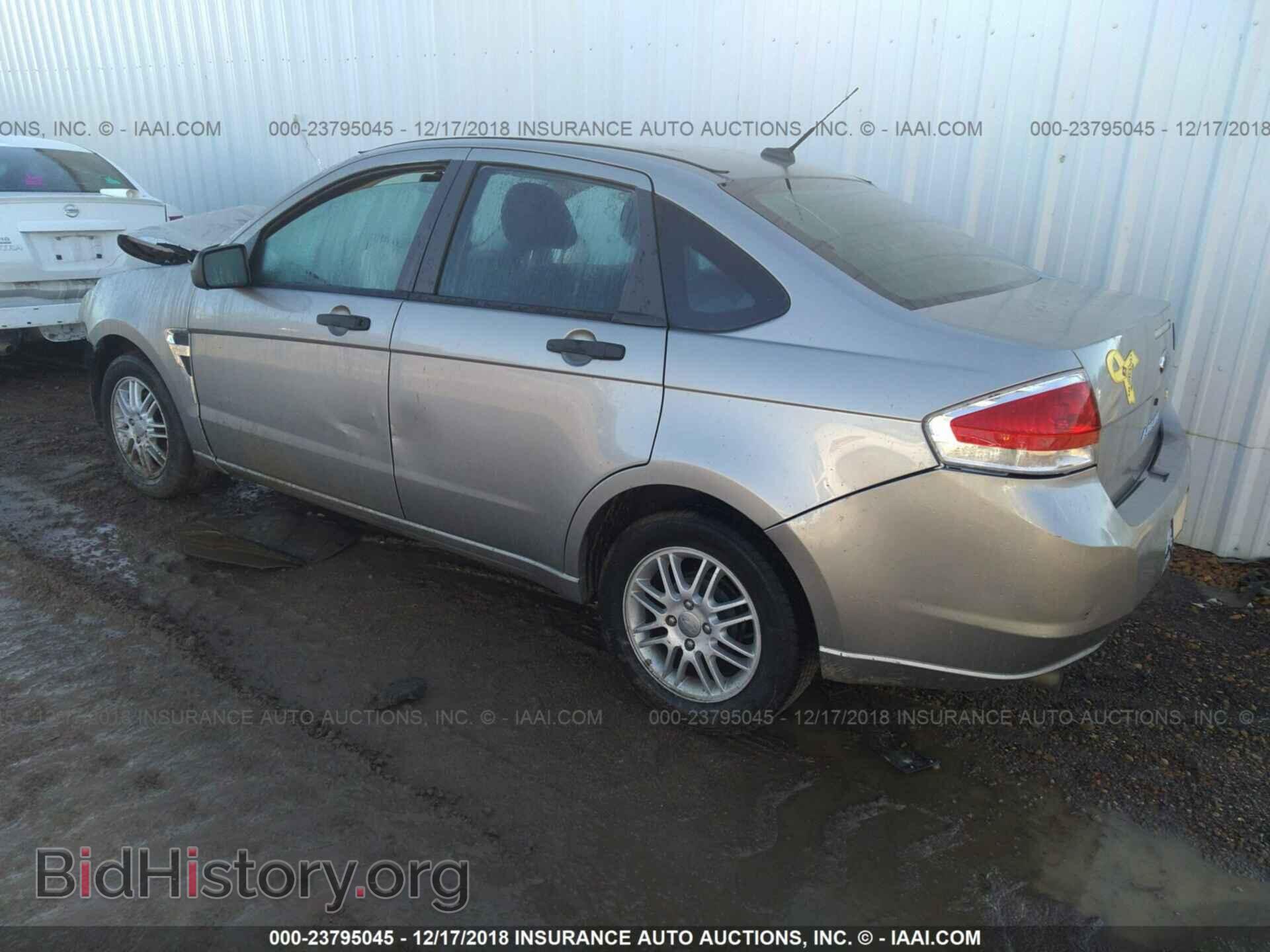 2008 FORD FOCUS - VIN: 1FAHP35N48W174687 - Фото 3