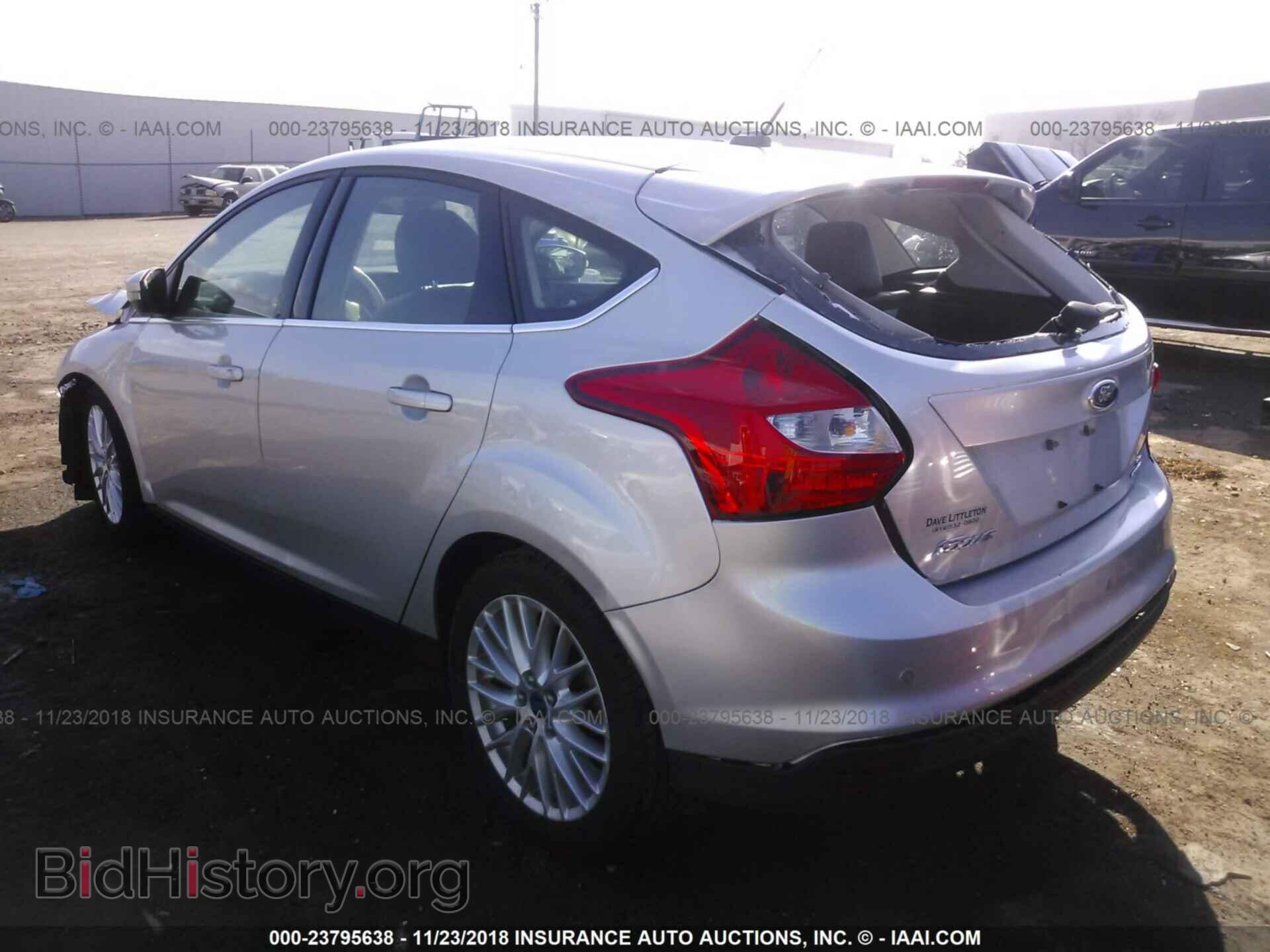 2012 Ford Focus - VIN: 1FAHP3M24CL404598 - Photo 3