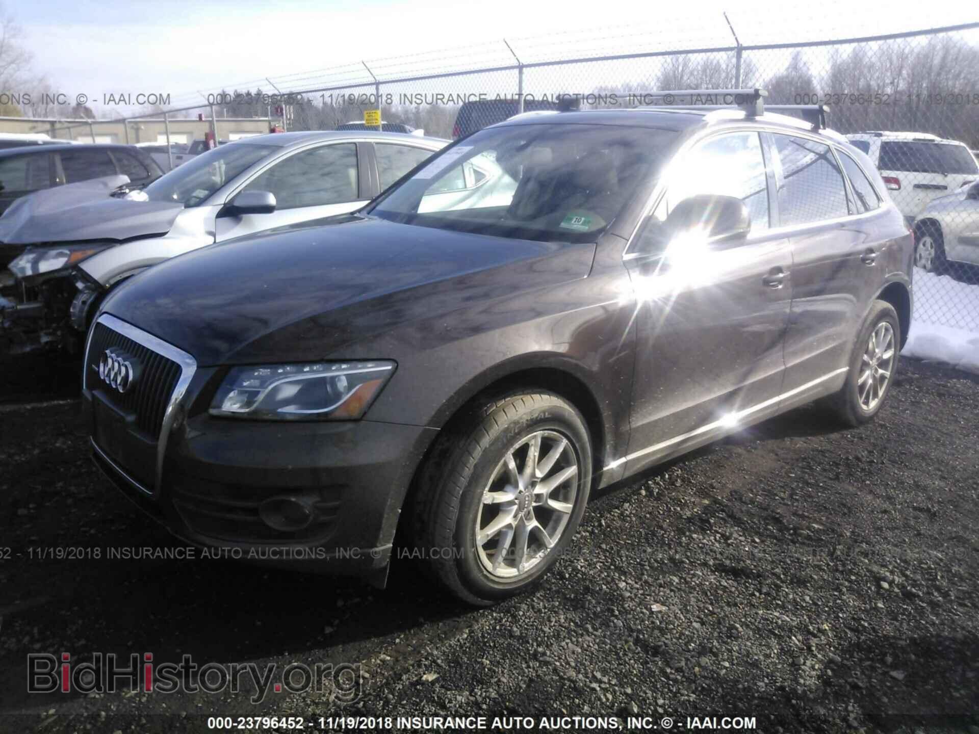 2011 Audi Q5 - VIN: WA1LFAFP4BA030910 - Фото 2