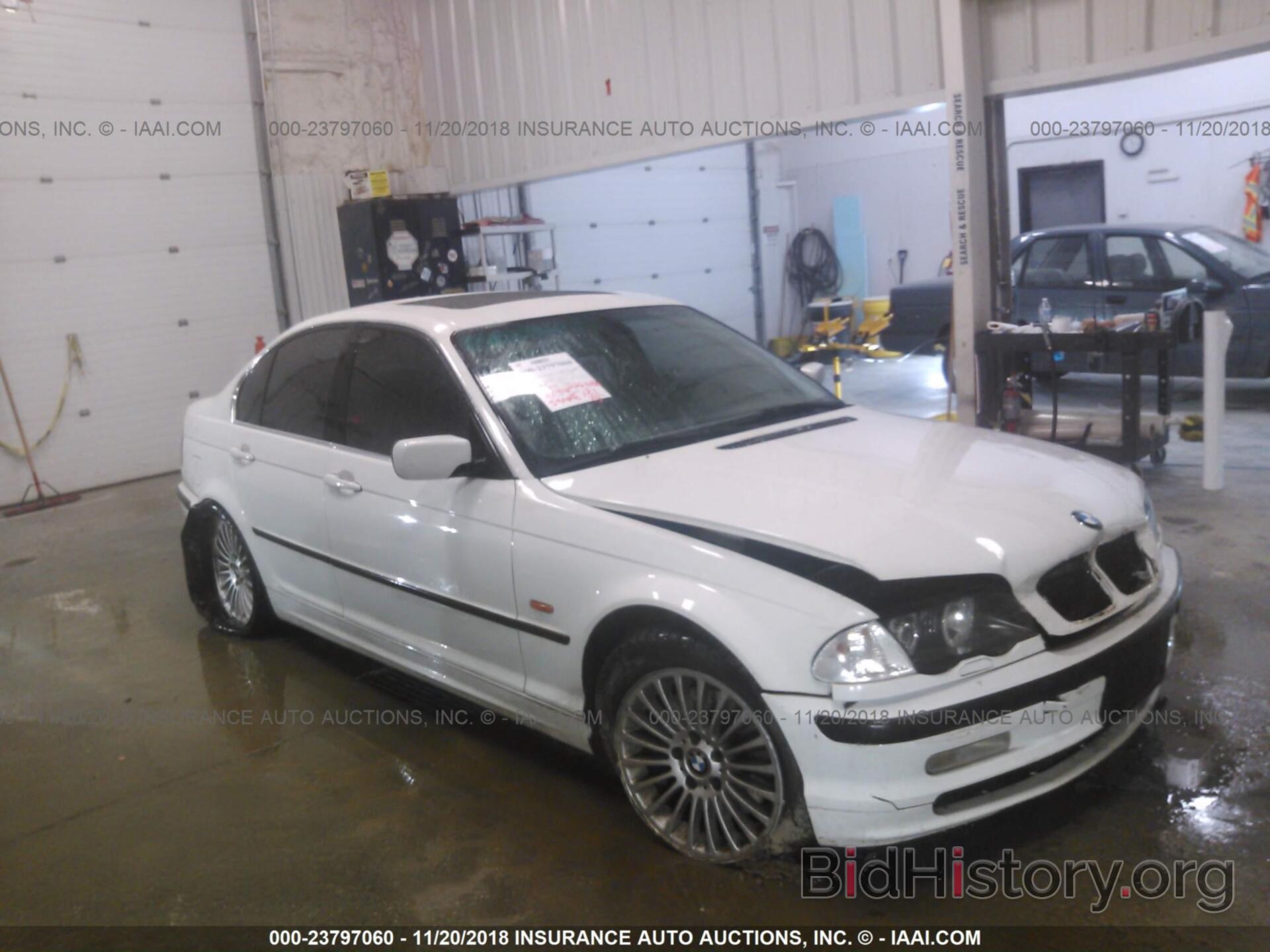 Photo WBAAV53431JR80401 - BMW 330 2001