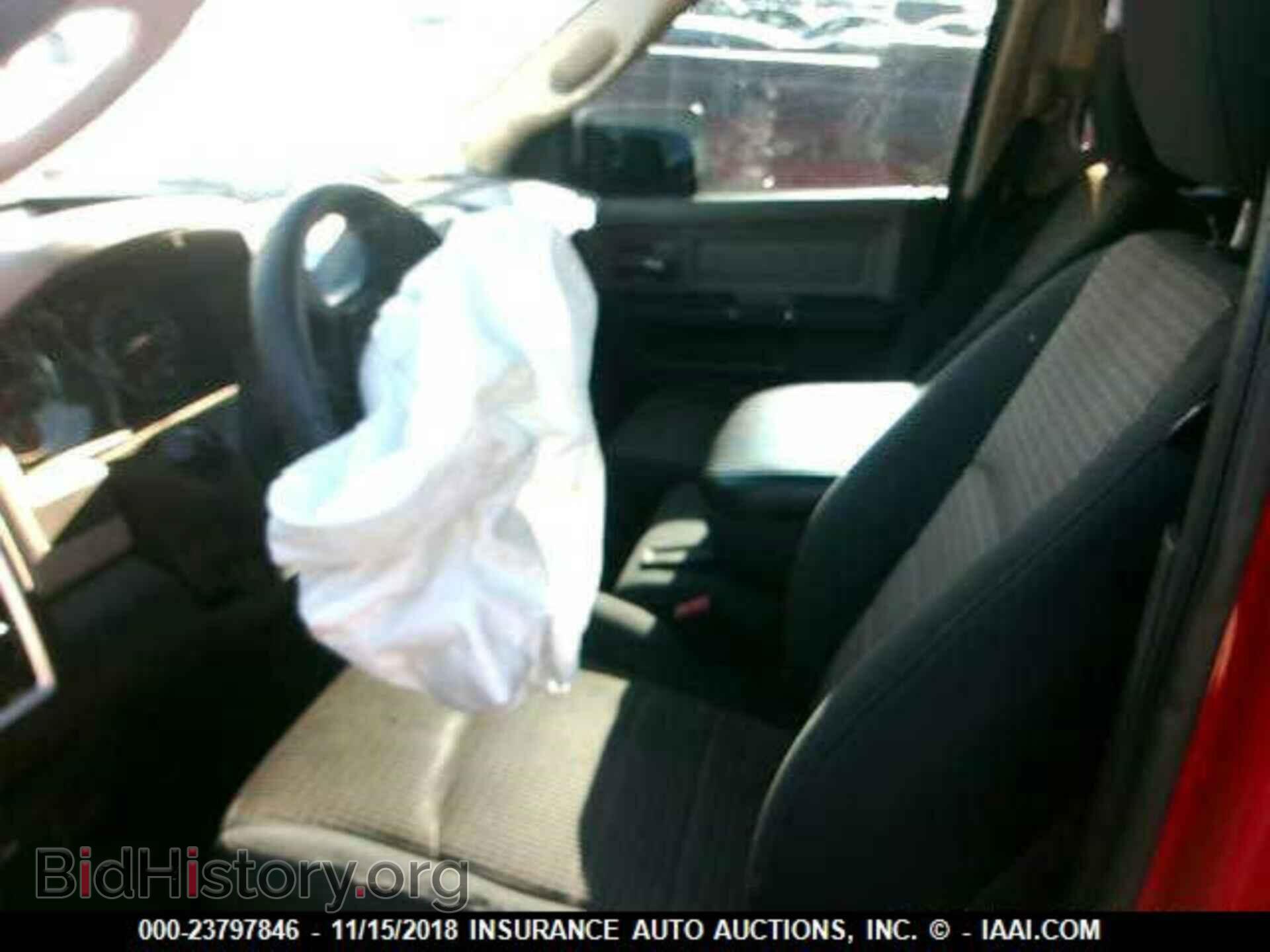 2012 Dodge Ram 1500 - VIN: 1C6RD6GP3CS288100 - Фото 5