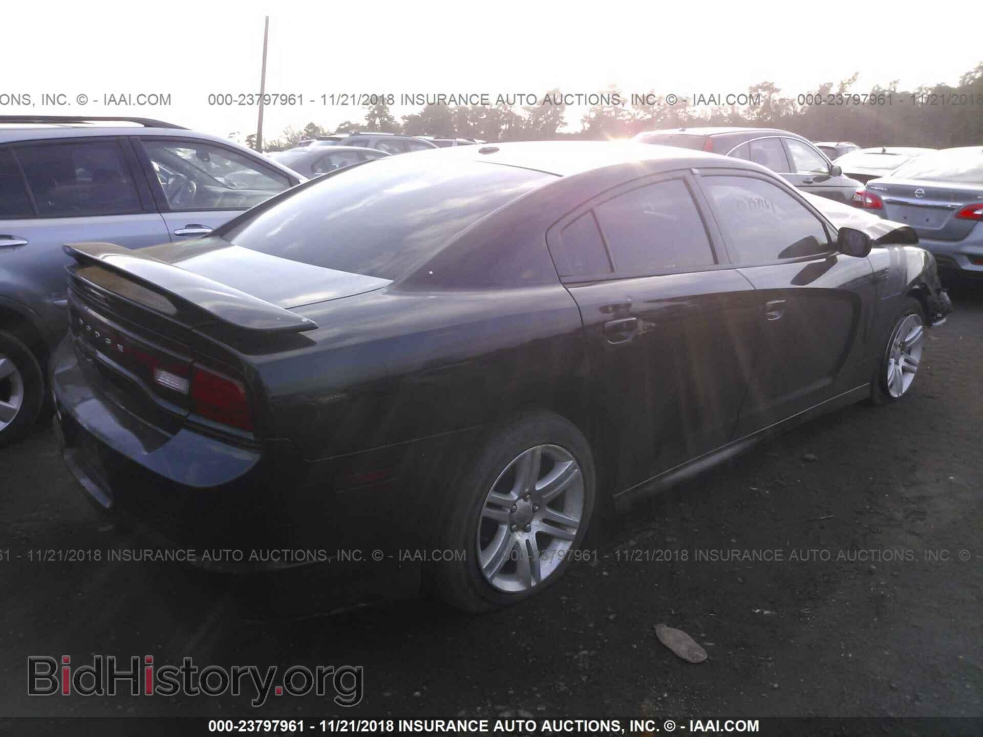 2011 DODGE CHARGER - VIN: 2B3CL3CG5BH532424 - Фото 4
