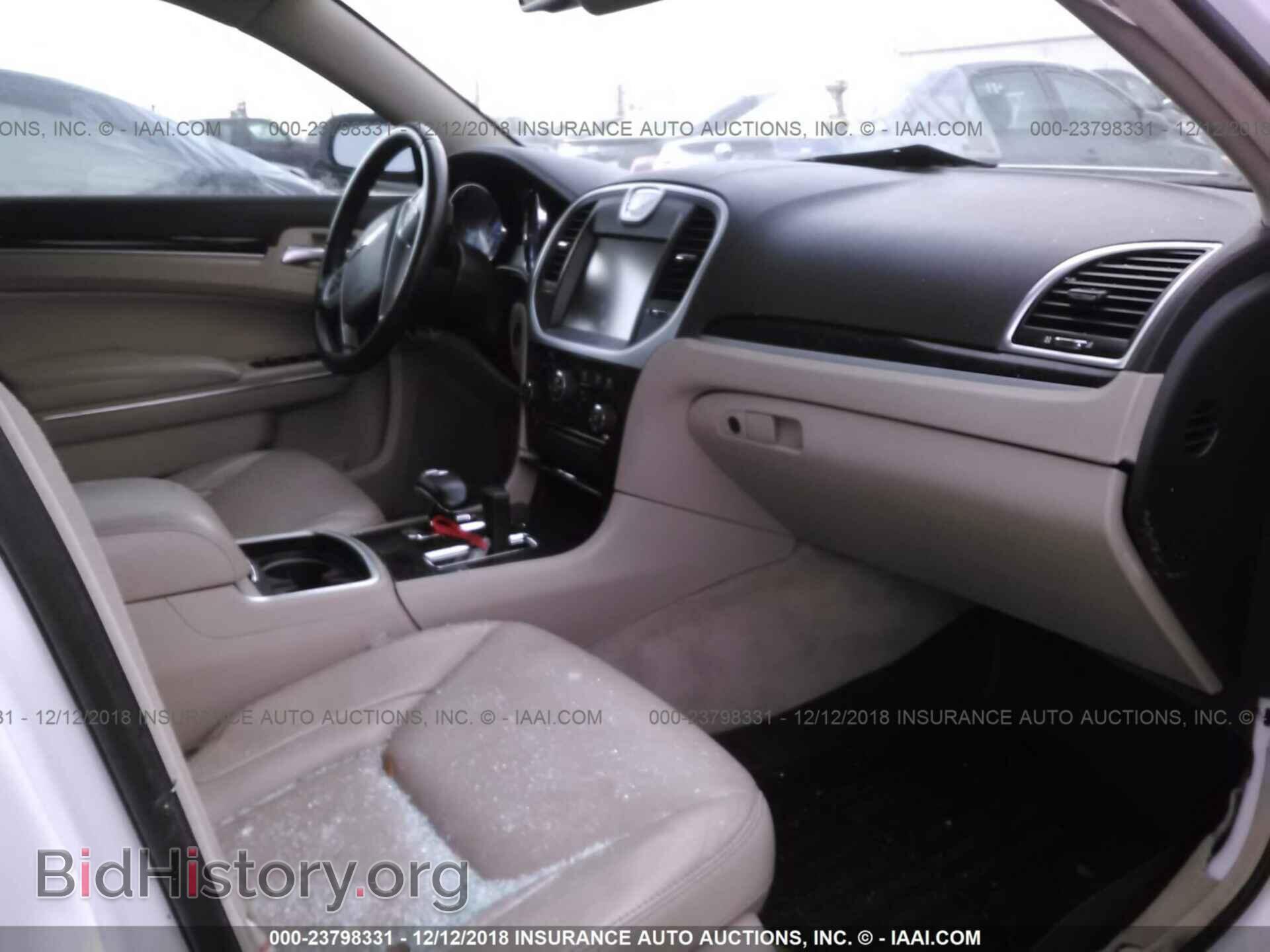 2013 CHRYSLER 300 - VIN: 2C3CCAAGXDH740067 - Фото 5