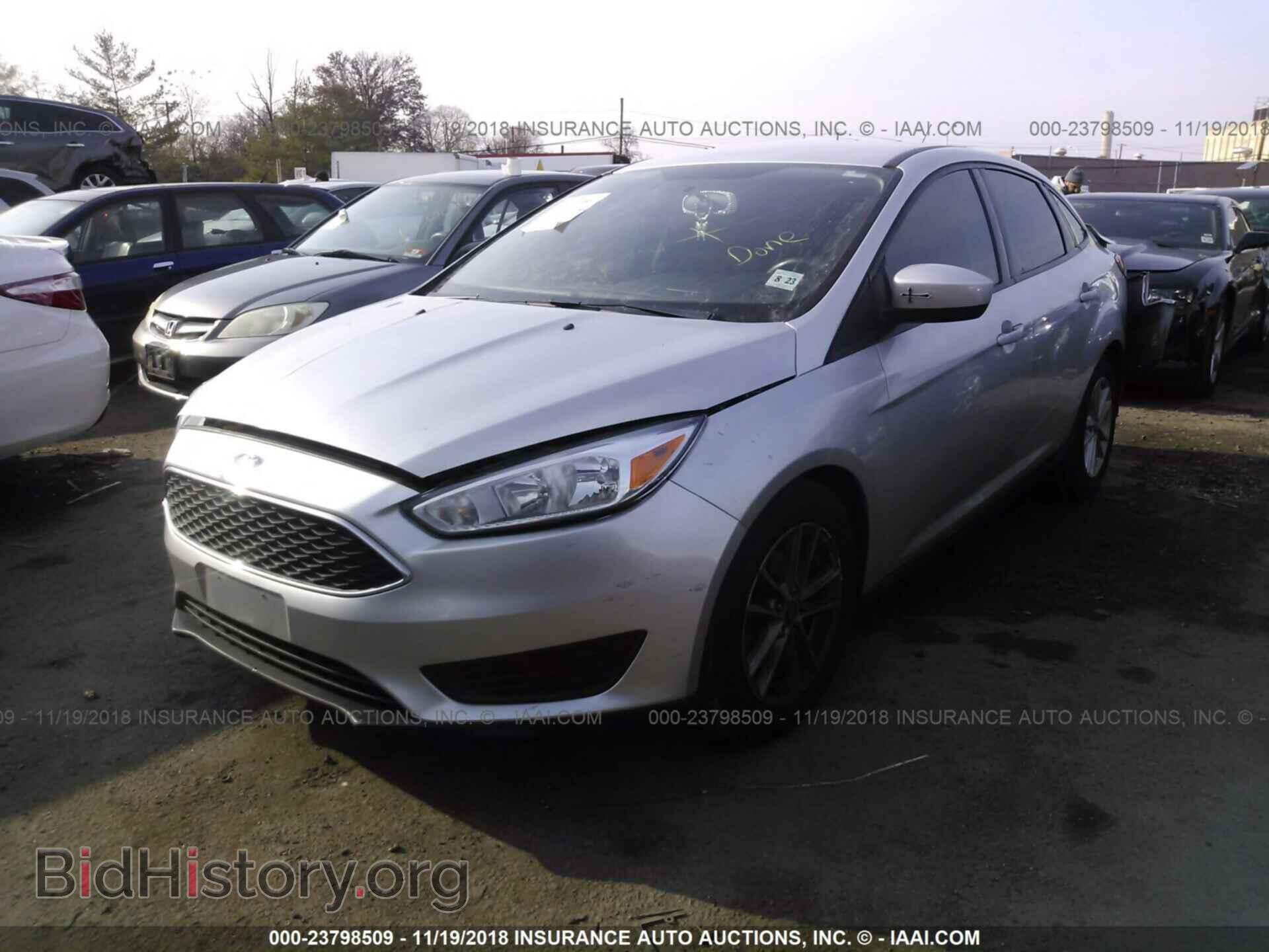 2018 FORD FOCUS - VIN: 1FADP3F22JL212329 - Фото 2