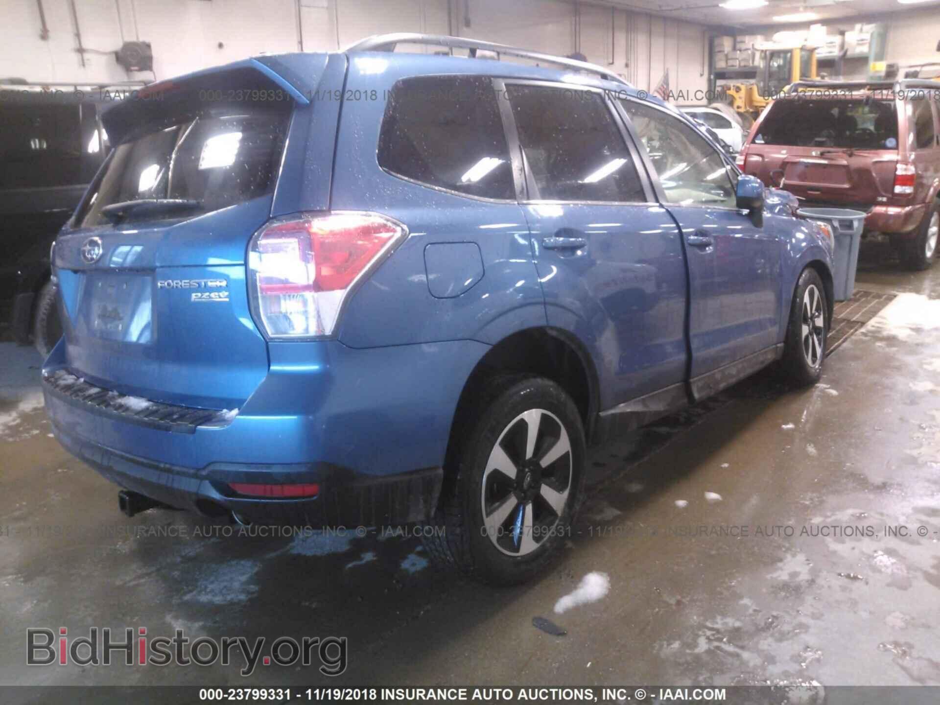 2017 SUBARU FORESTER - VIN: JF2SJAJC1HH488233 - Photo 4