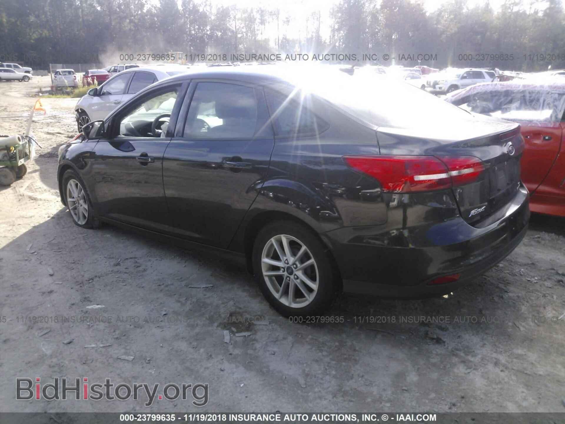 2015 Ford Focus - VIN: 1FADP3F26FL218920 - Фото 3