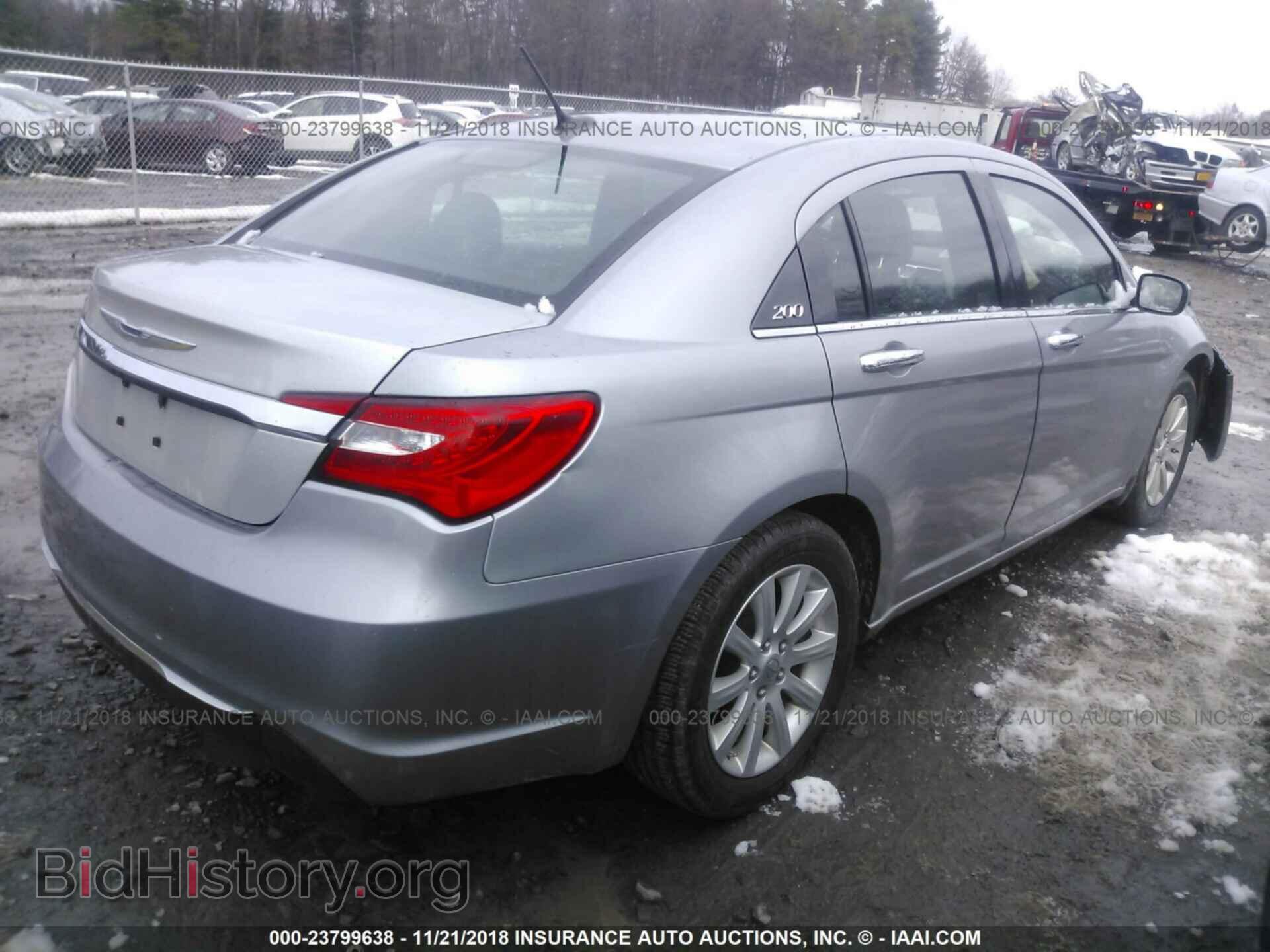 2013 Chrysler 200 - VIN: 1C3CCBCG9DN608220 - Фото 4