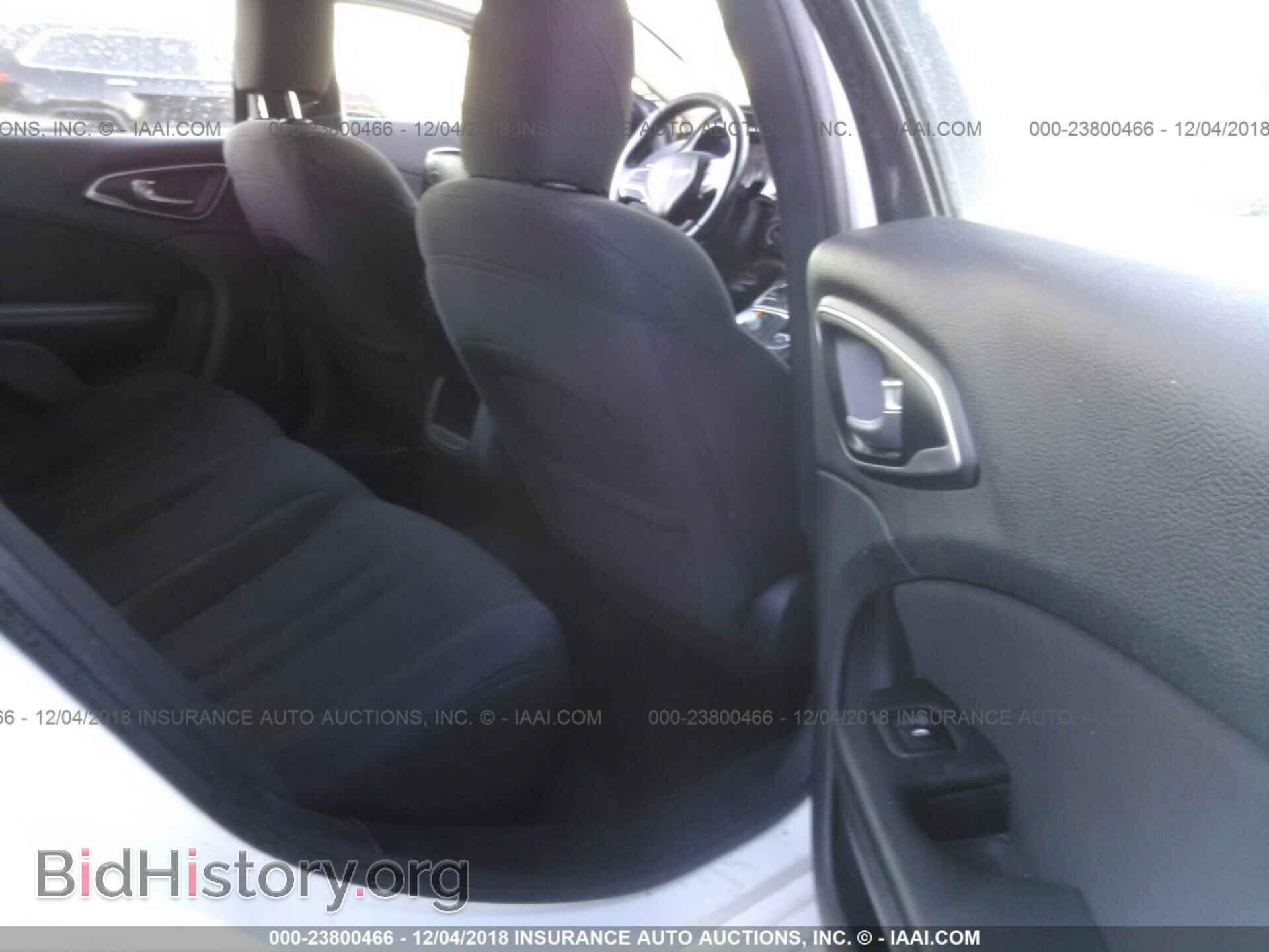 2015 CHRYSLER 200 - VIN: 1C3CCCAB9FN596361 - Photo 8