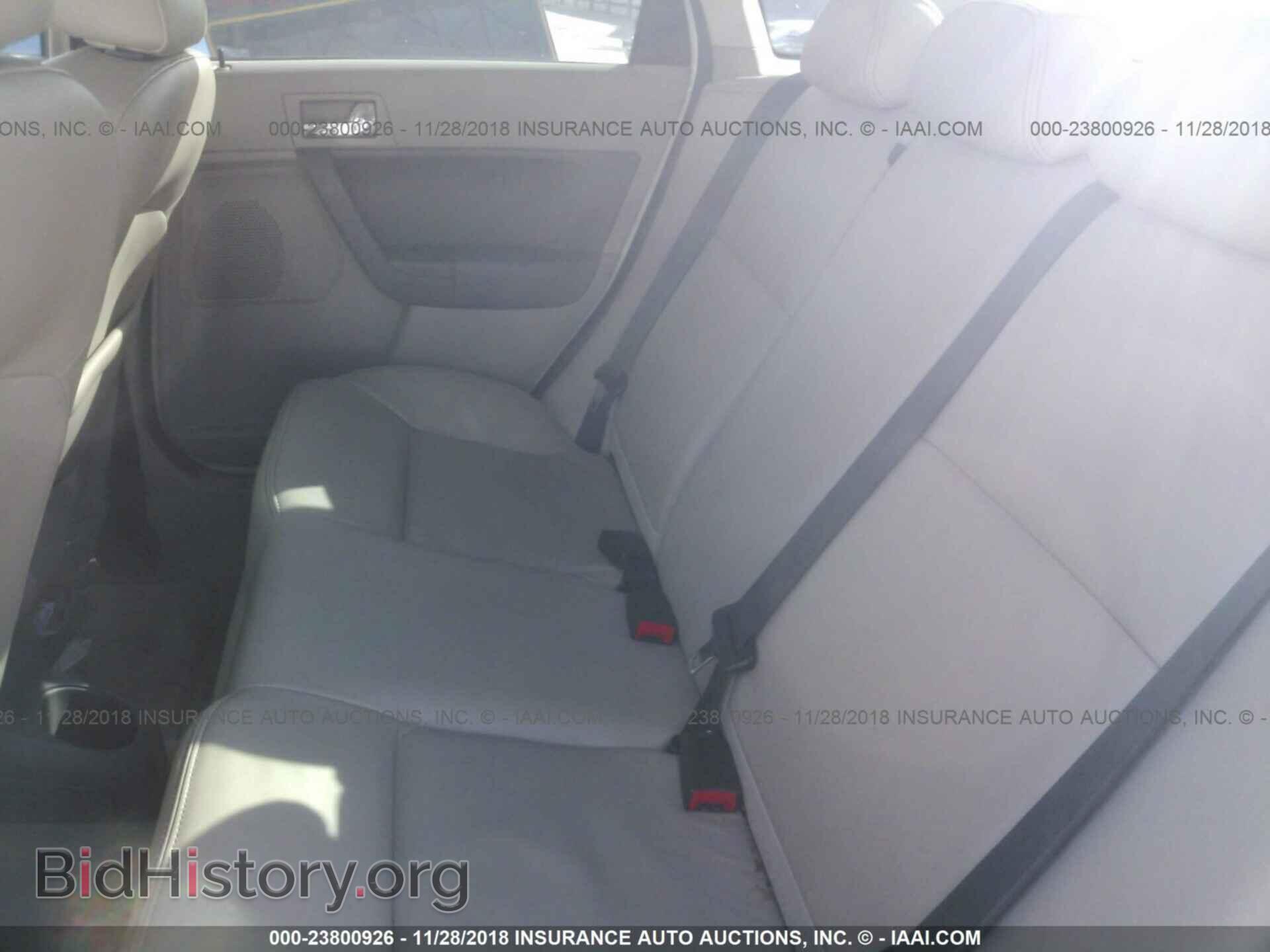 2011 Ford Focus - VIN: 1FAHP3HN4BW148190 - Фото 8