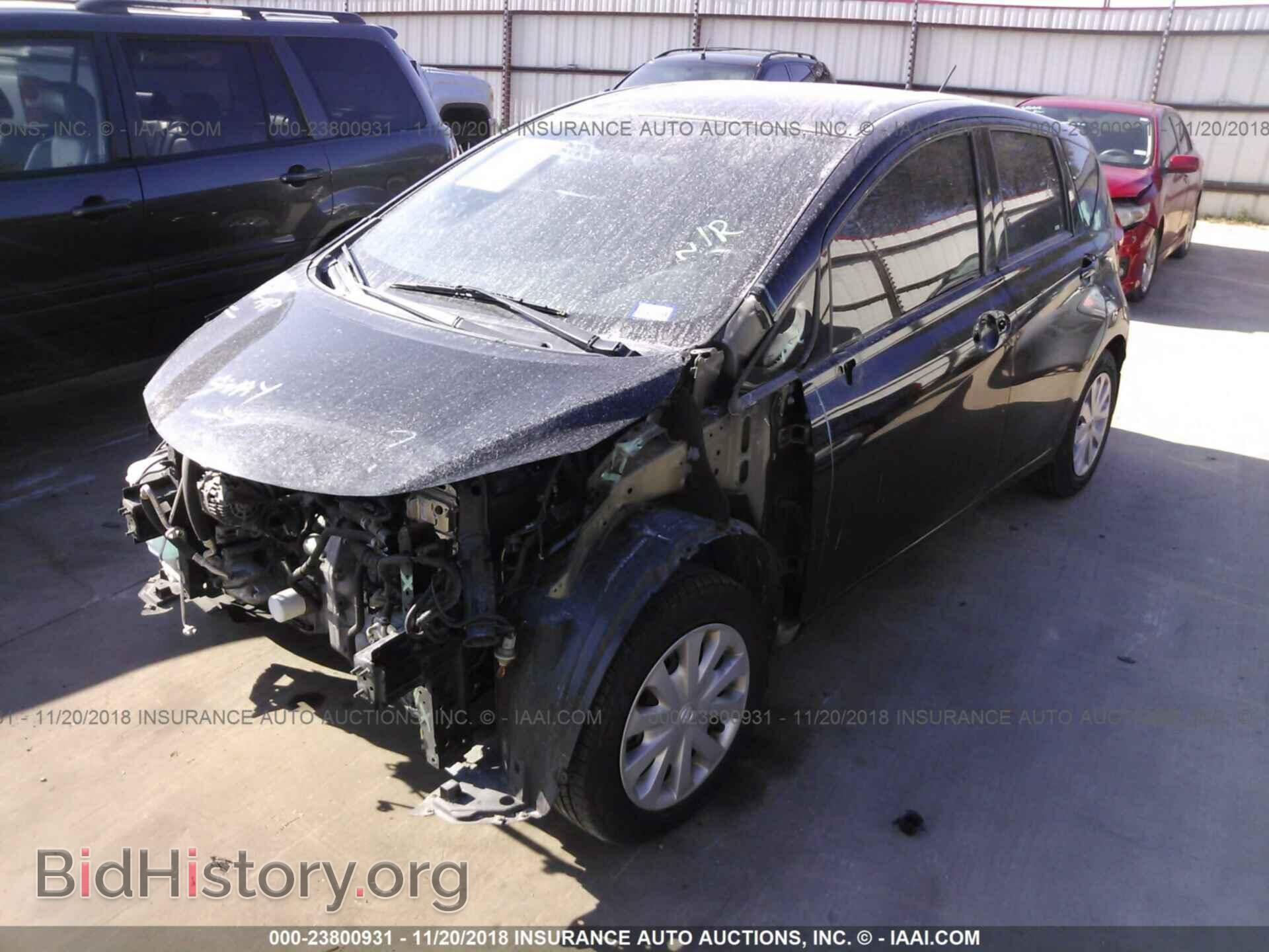 2015 Nissan Versa note - VIN: 3N1CE2CP5FL441740 - Photo 2