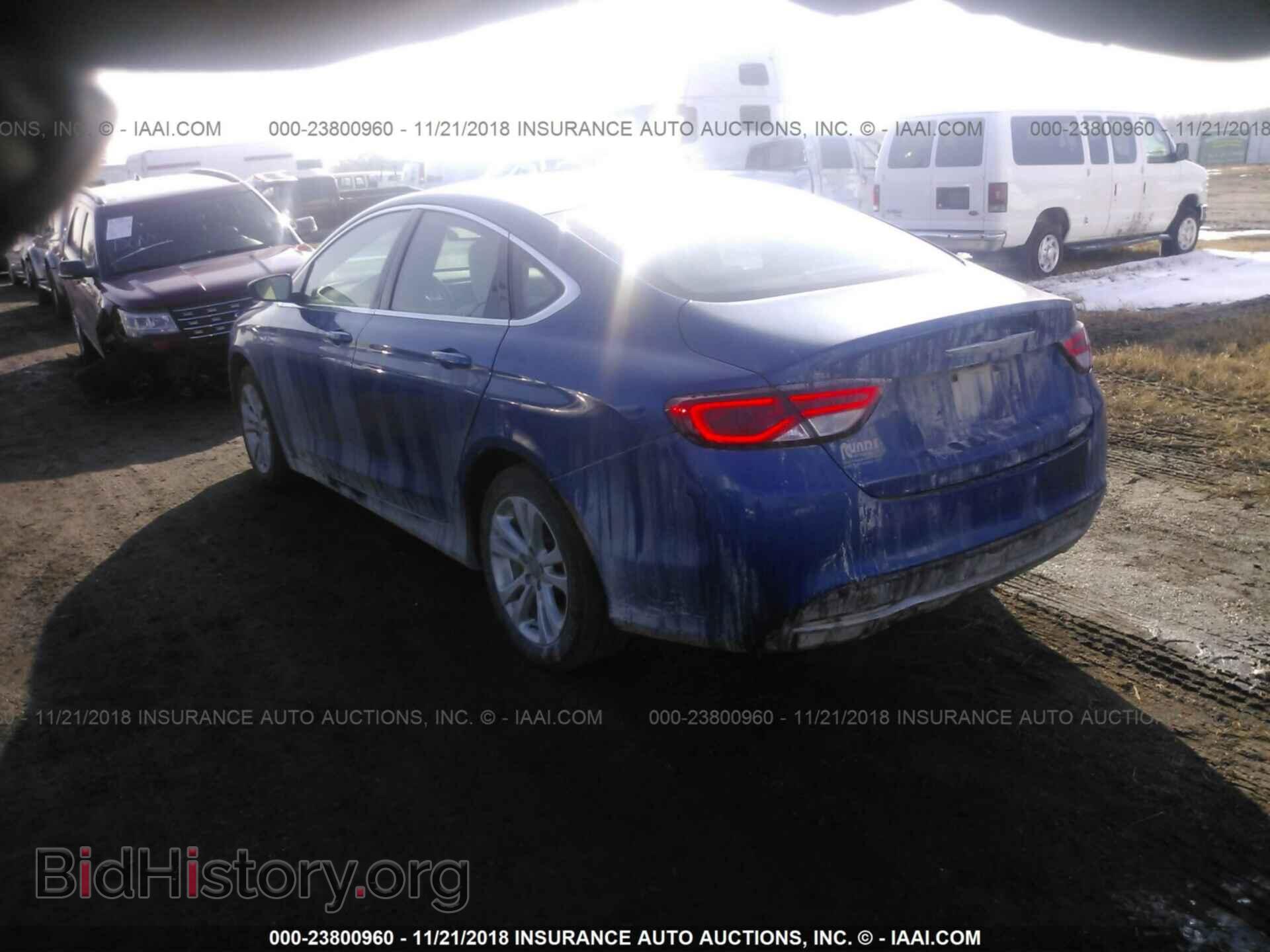 2015 Chrysler 200 - VIN: 1C3CCCAB1FN686667 - Photo 3