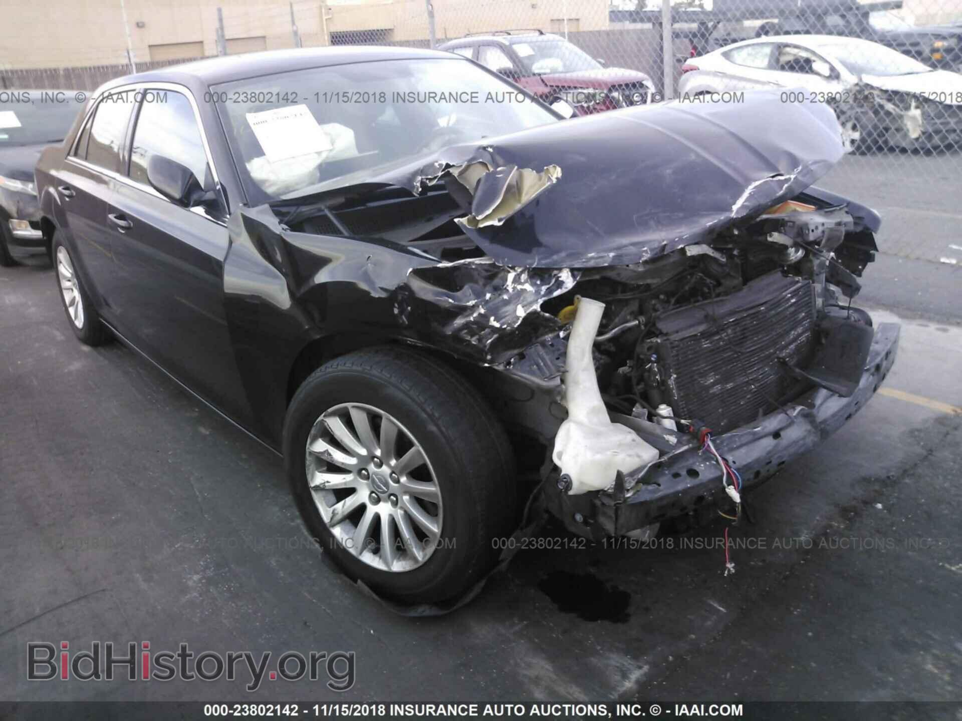 Фотография 2C3CCAAG6CH312737 - CHRYSLER 300 2012