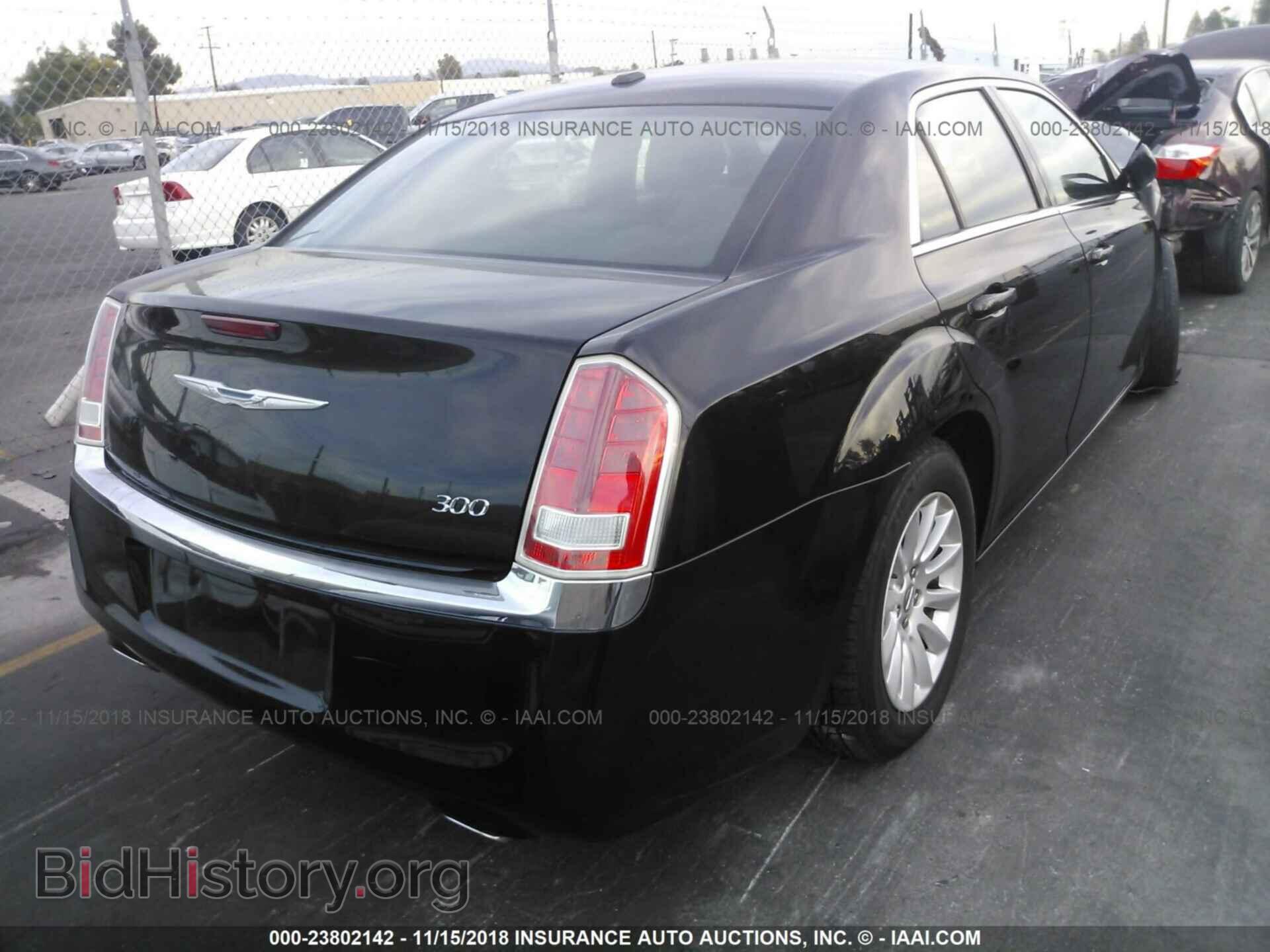 2012 CHRYSLER 300 - VIN: 2C3CCAAG6CH312737 - Фото 4
