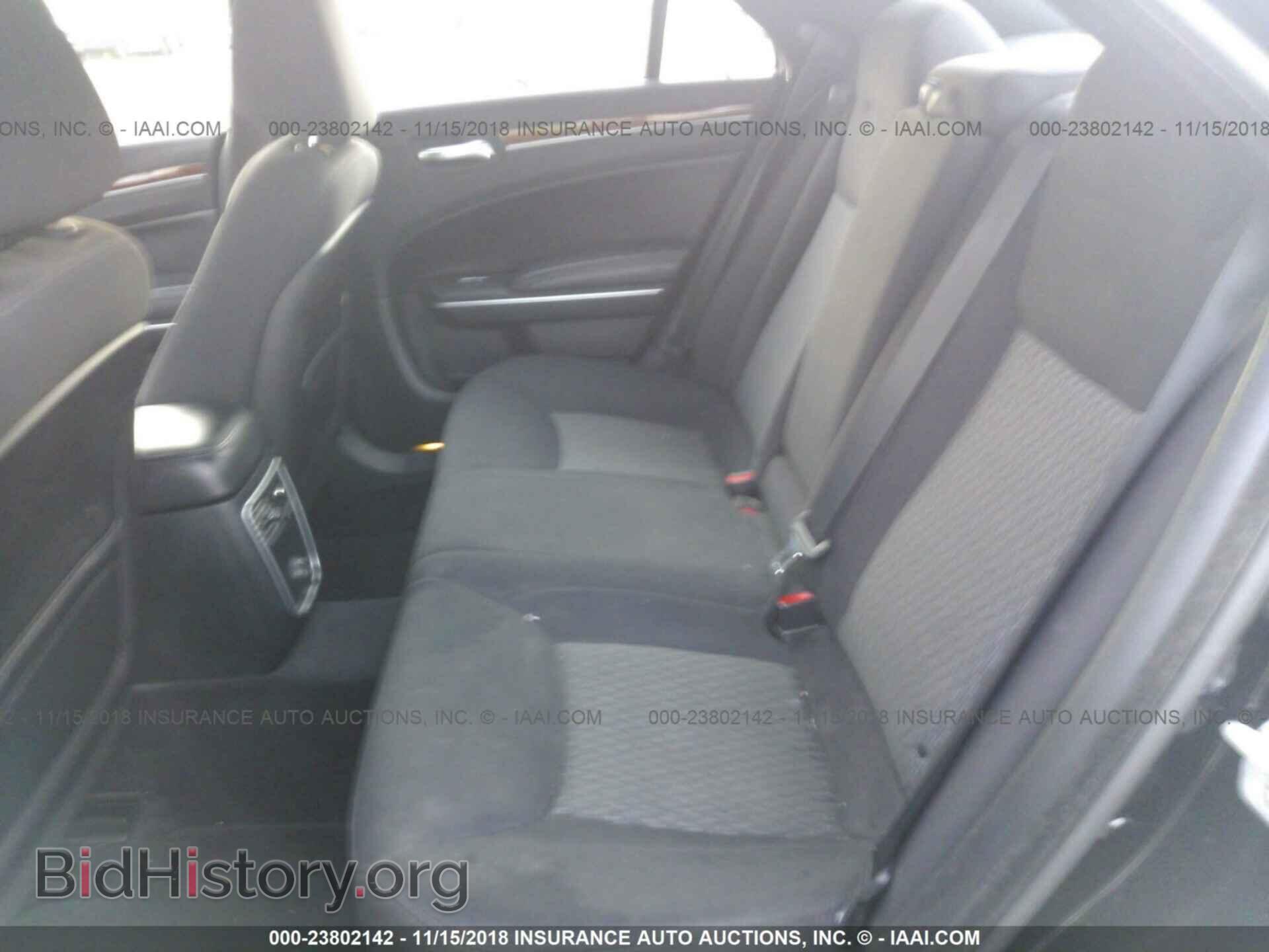 2012 CHRYSLER 300 - VIN: 2C3CCAAG6CH312737 - Фото 8