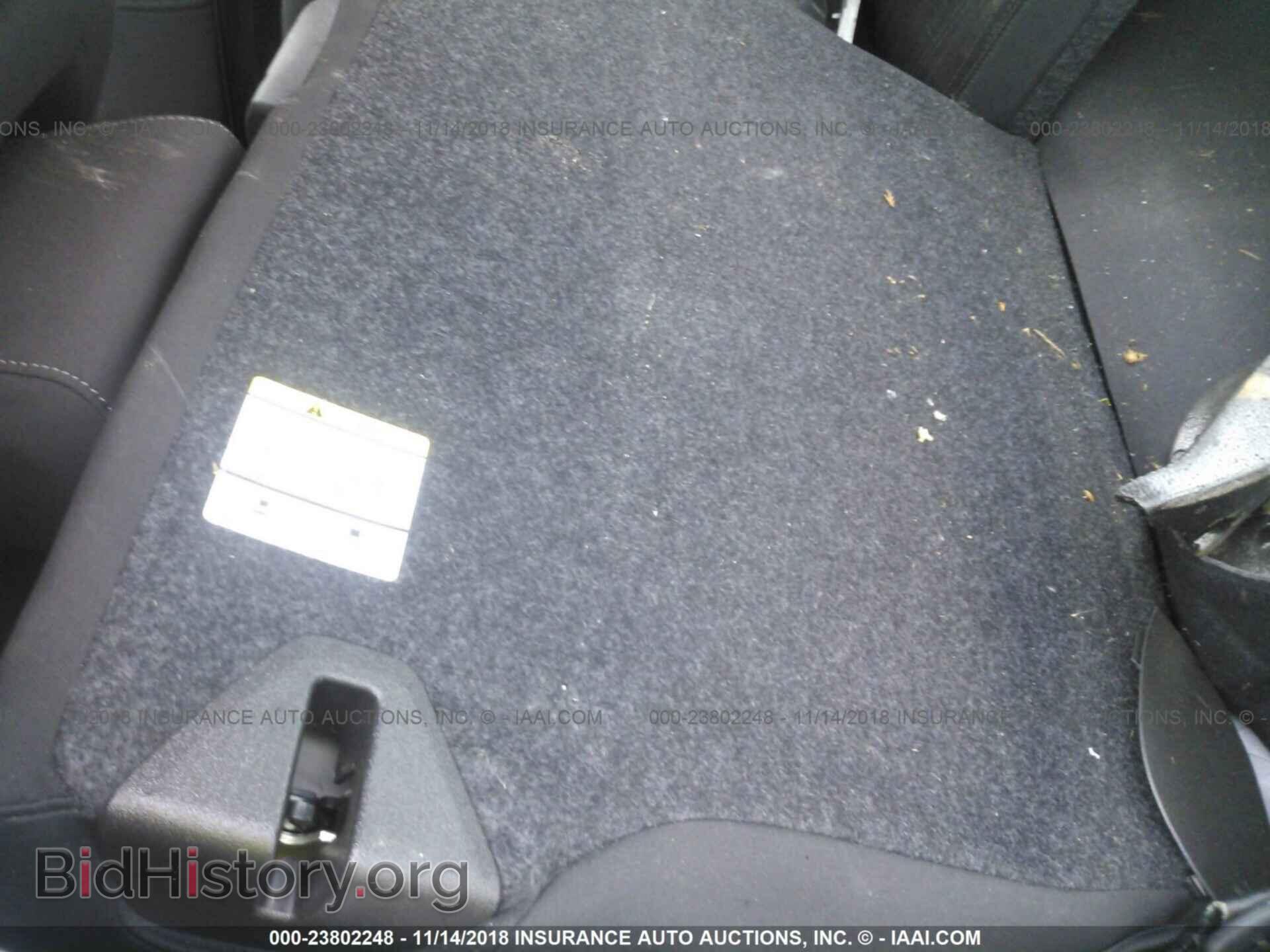 2015 Ford Focus - VIN: 1FADP3E28FL353396 - Photo 8