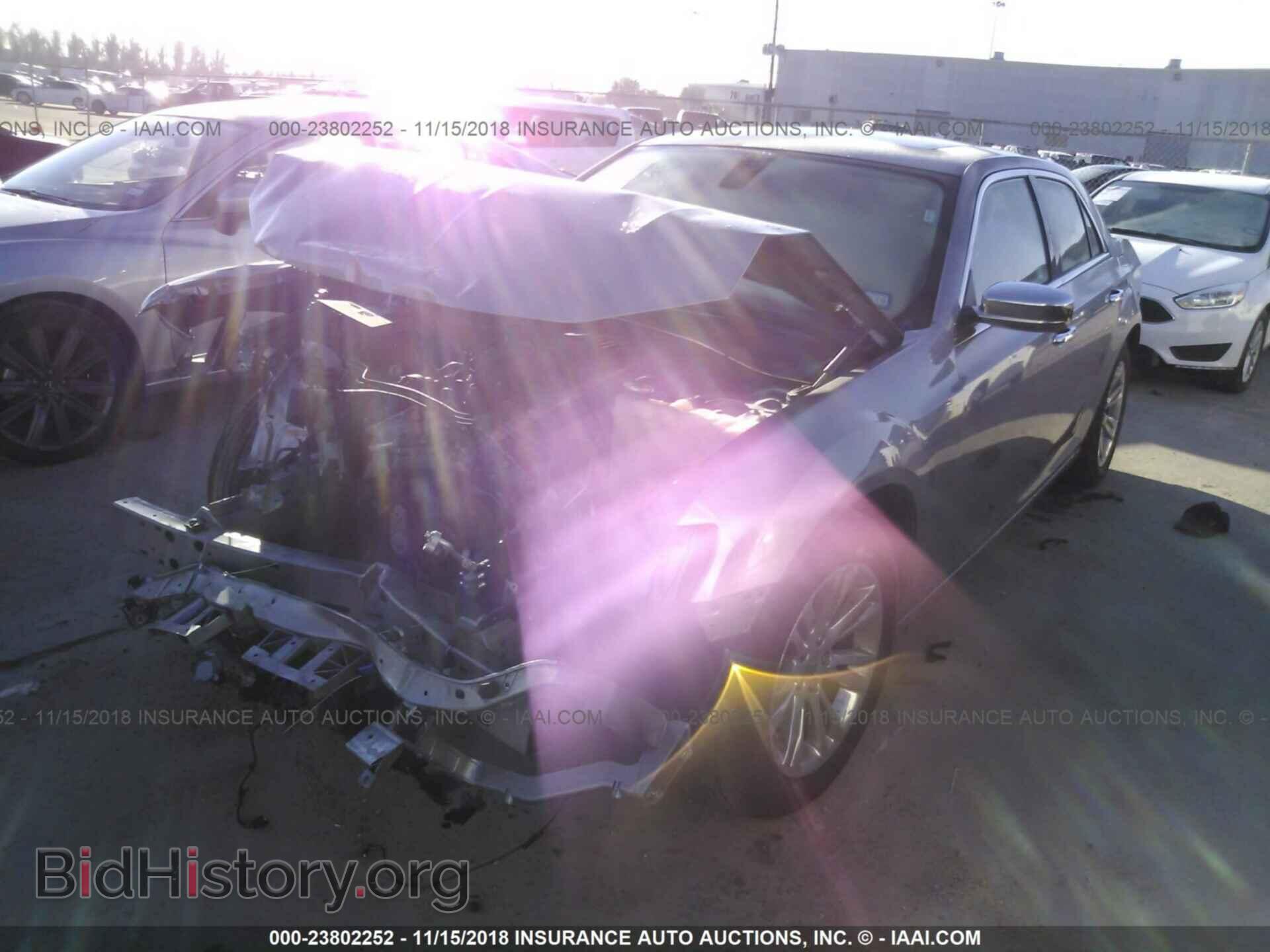 2017 Chrysler 300c - VIN: 2C3CCAEG0HH662348 - Photo 2