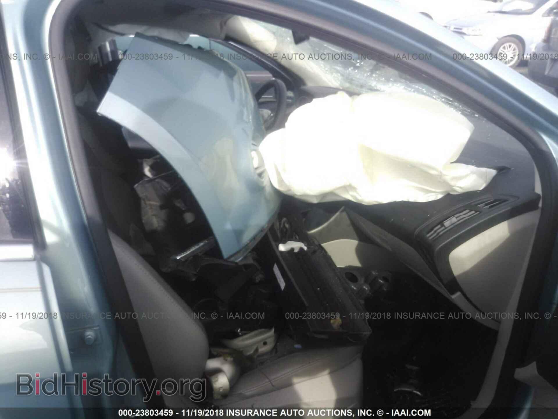 2012 Ford Focus - VIN: 1FAHP3M2XCL353253 - Photo 5