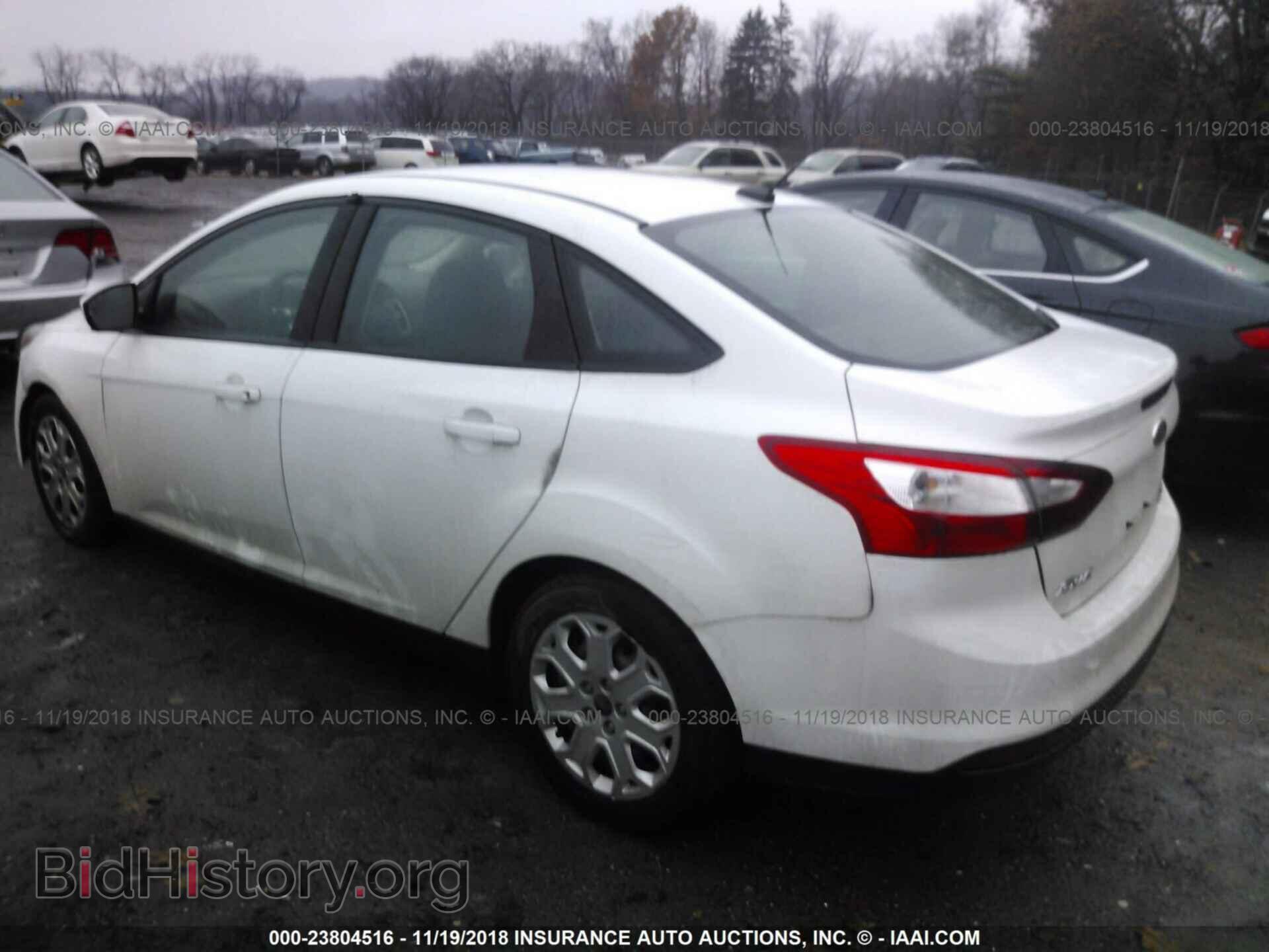 2012 Ford Focus - VIN: 1FAHP3F26CL455100 - Photo 3