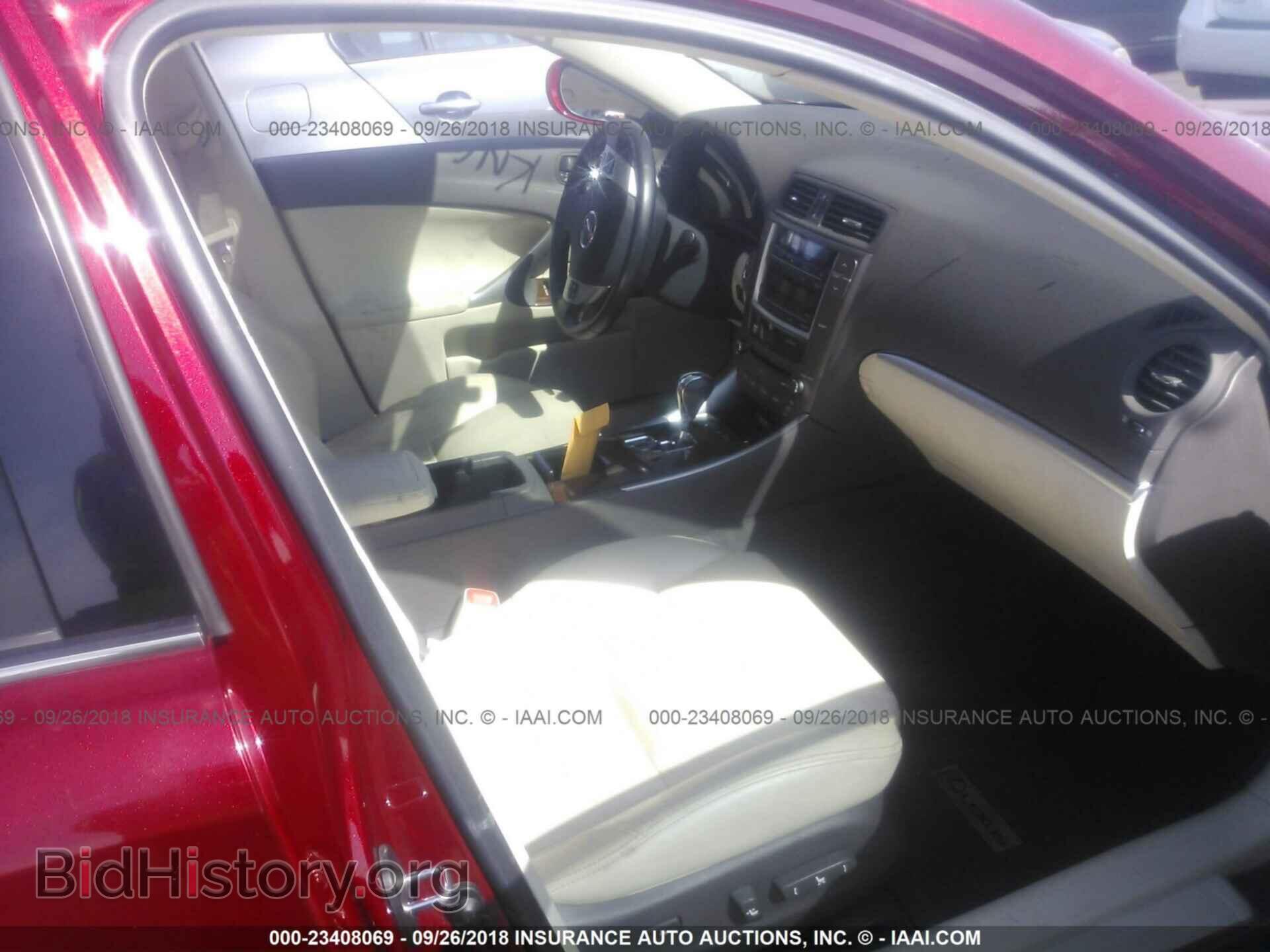 2011 LEXUS IS - VIN: JTHBF5C23B5143143 - Photo 5