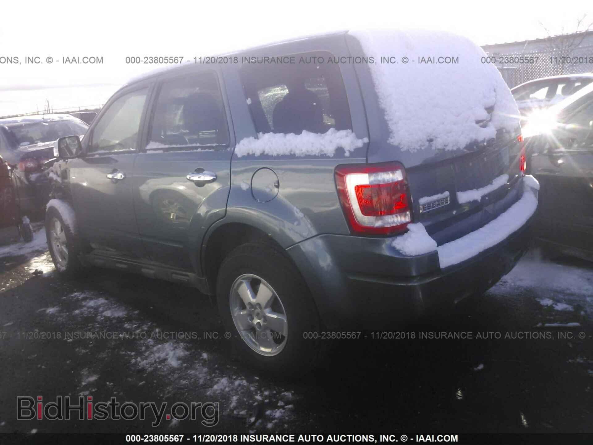 2011 Ford Escape - VIN: 1FMCU9C75BKC31638 - Photo 3