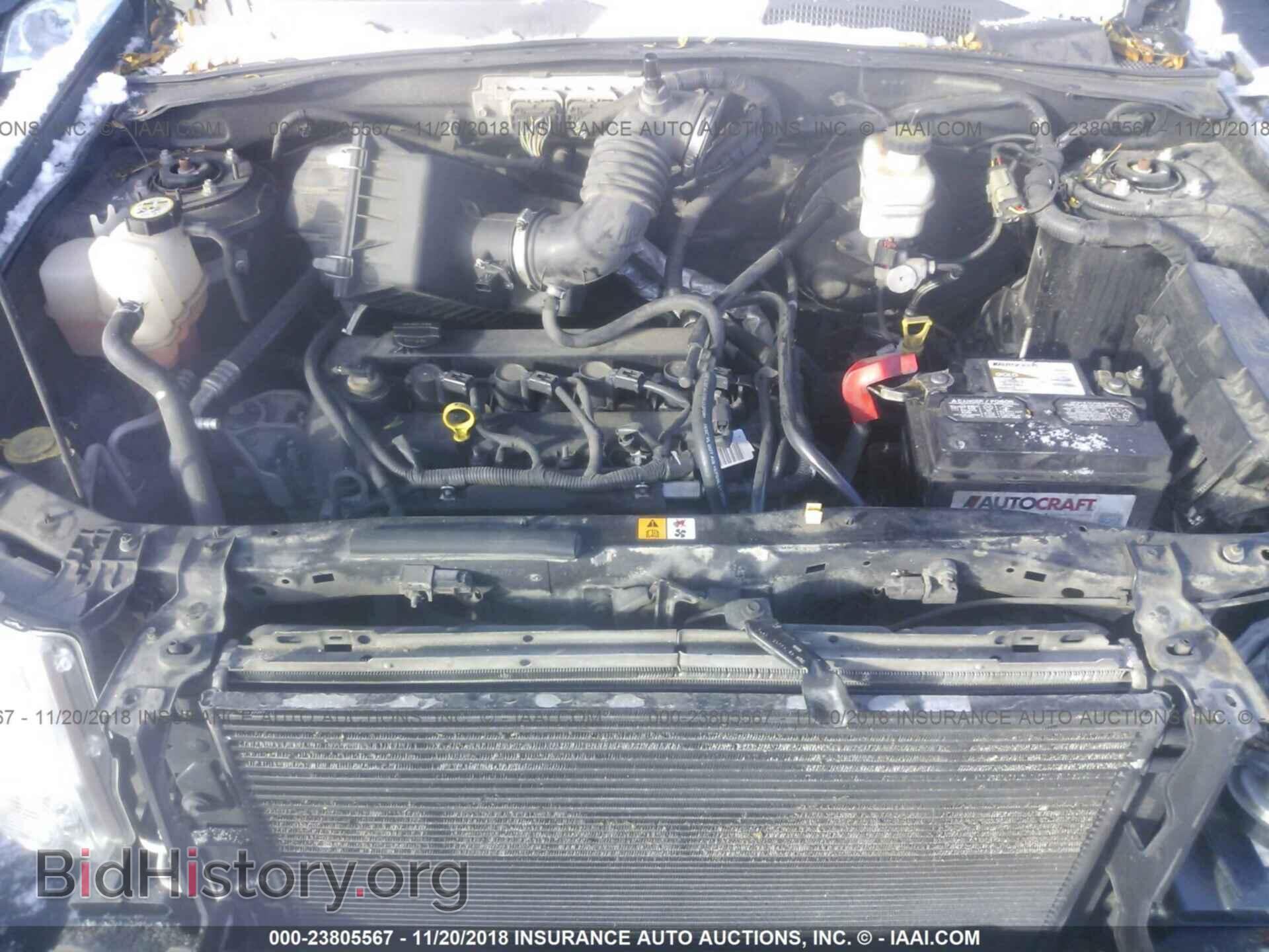 2011 Ford Escape - VIN: 1FMCU9C75BKC31638 - Photo 10