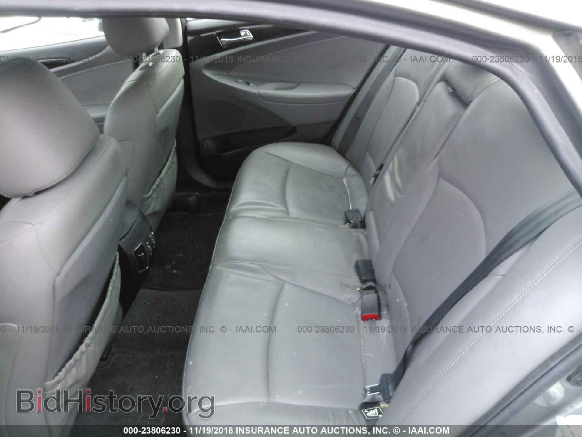 2012 Hyundai Sonata - VIN: 5NPEC4AB8CH394584 - Photo 8