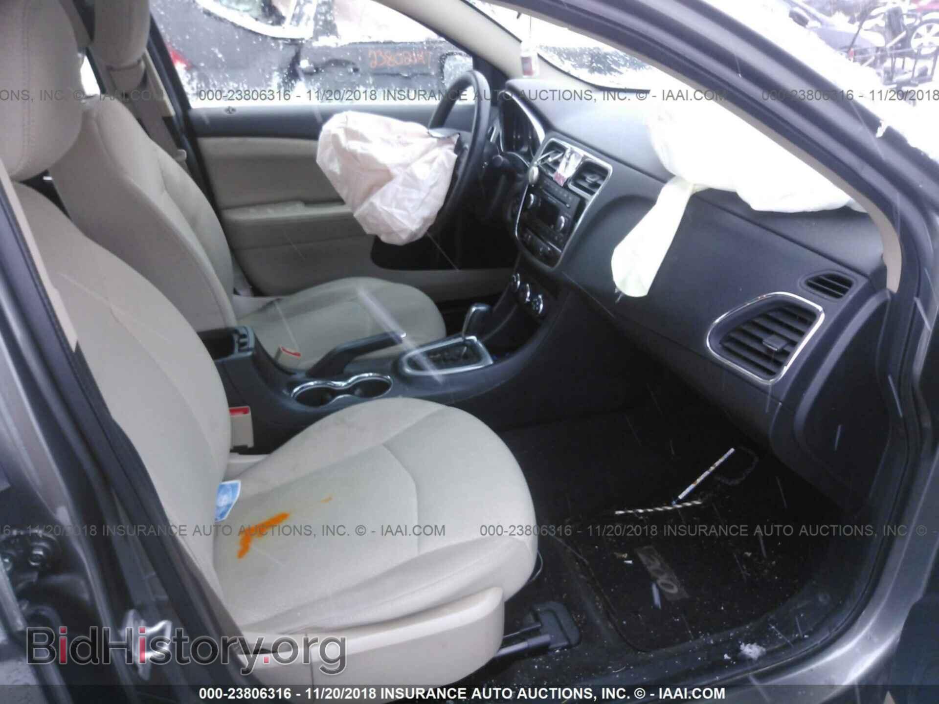 2012 Chrysler 200 - VIN: 1C3CCBAB6CN212560 - Photo 5