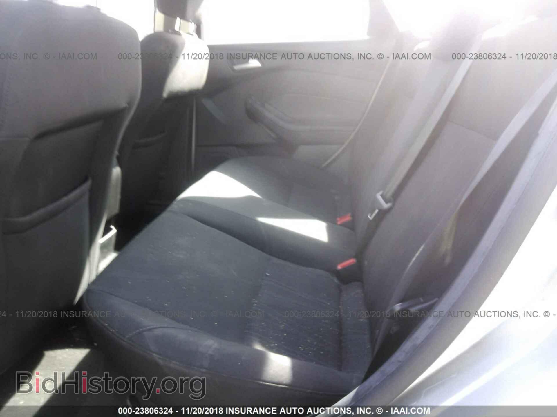2016 Ford Focus - VIN: 1FADP3F26GL404572 - Photo 8