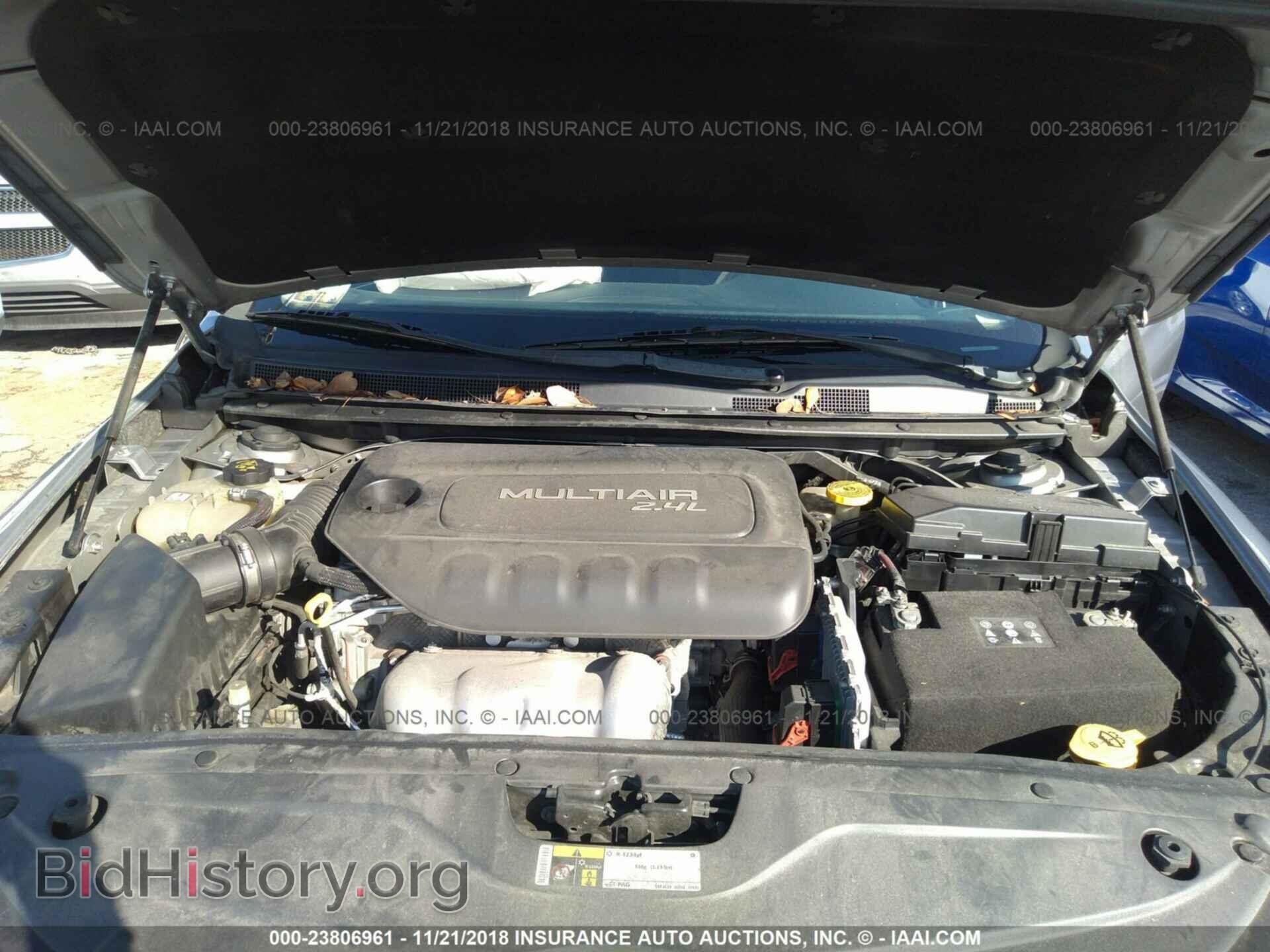 2015 CHRYSLER 200 - VIN: 1C3CCCABXFN577494 - Photo 10