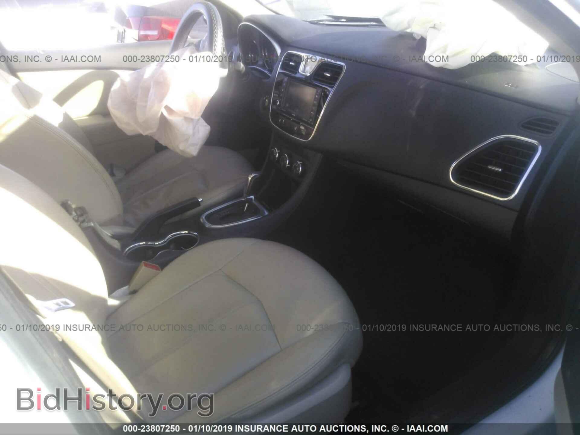2012 CHRYSLER 200 - VIN: 1C3CCBCG5CN214633 - Фото 5