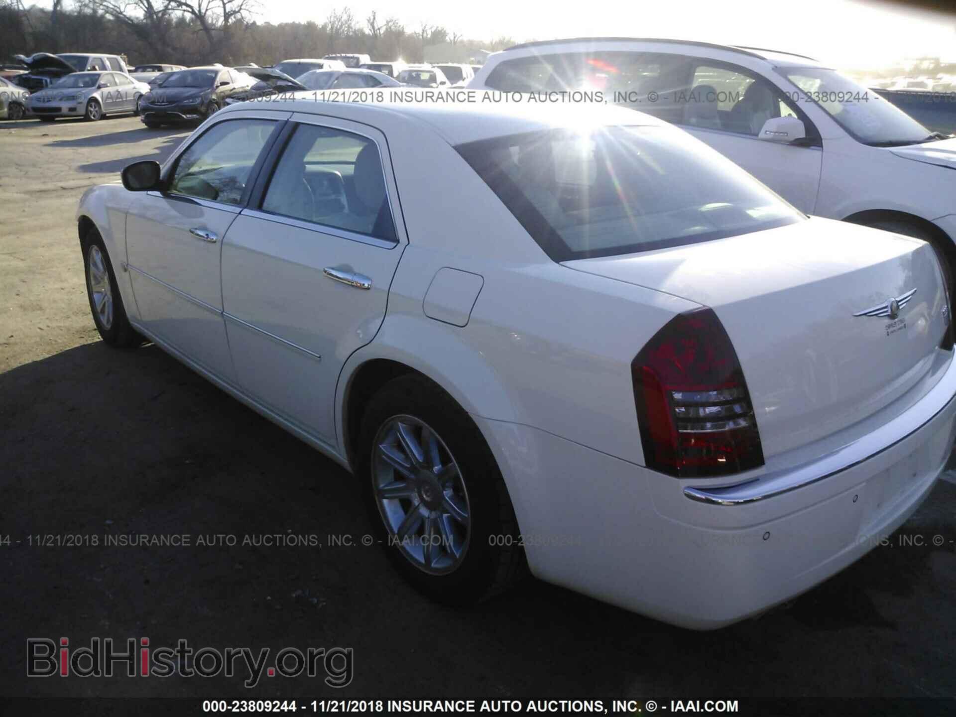 2006 CHRYSLER 300C - VIN: 2C3LA63H06H405797 - Фото 3