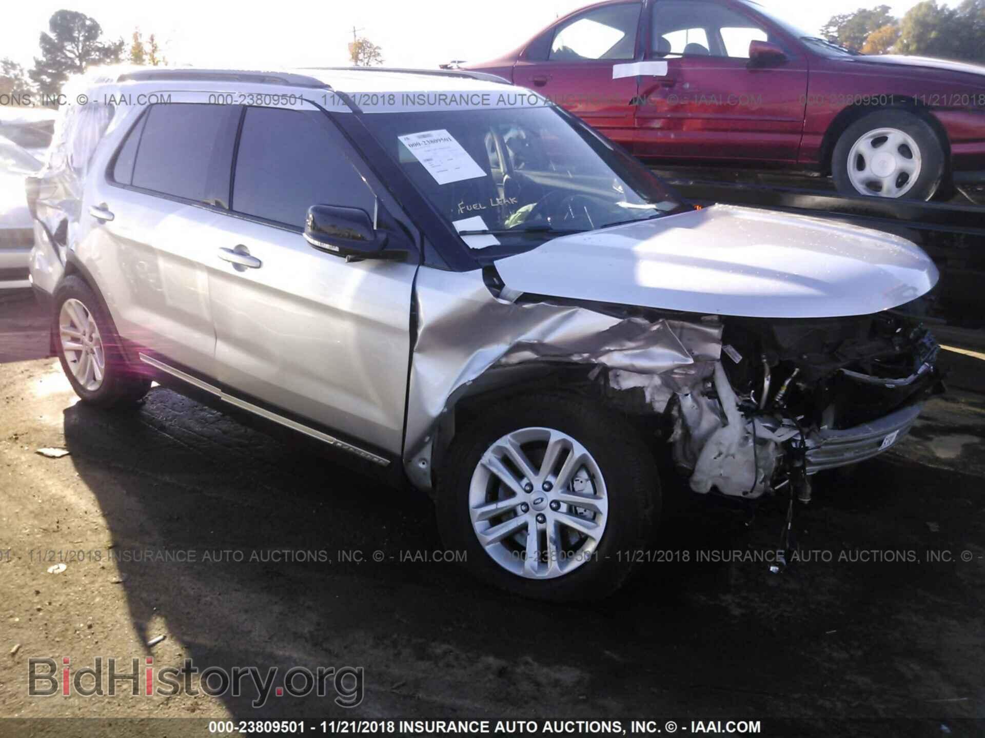 Photo 1FM5K7D80HGB37382 - Ford Explorer 2017