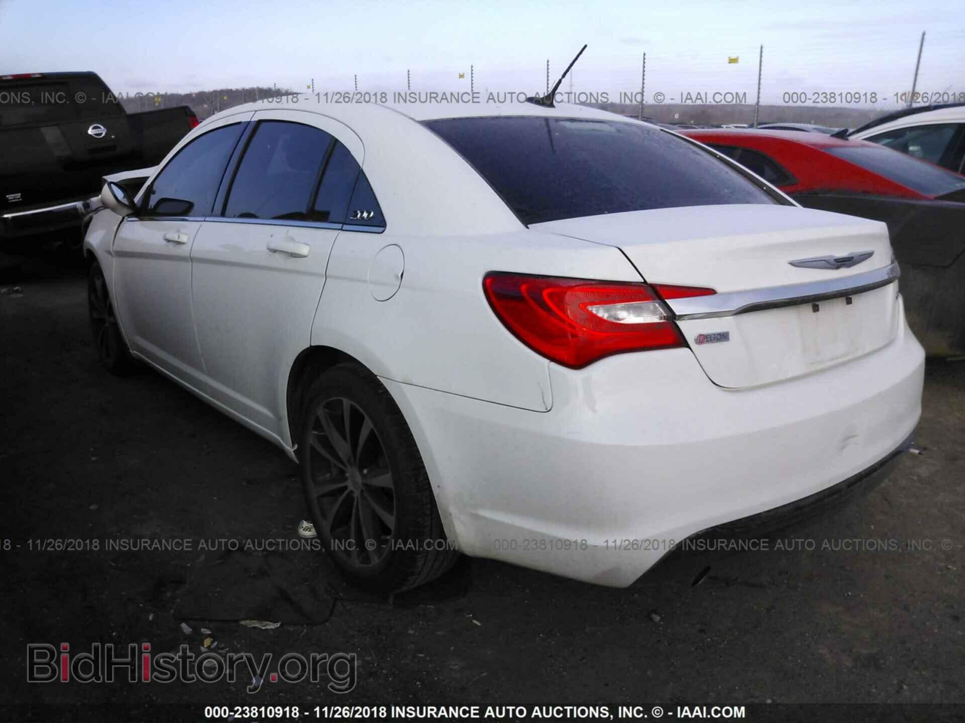 2013 Chrysler 200 - VIN: 1C3CCBCG8DN554585 - Фото 3