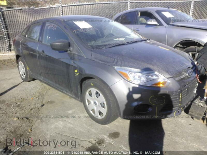 2013 Ford FOCUS (VIN 1FADP3E21DL189647) — фото 1 из 10, IAAI, повреждение: задняя часть