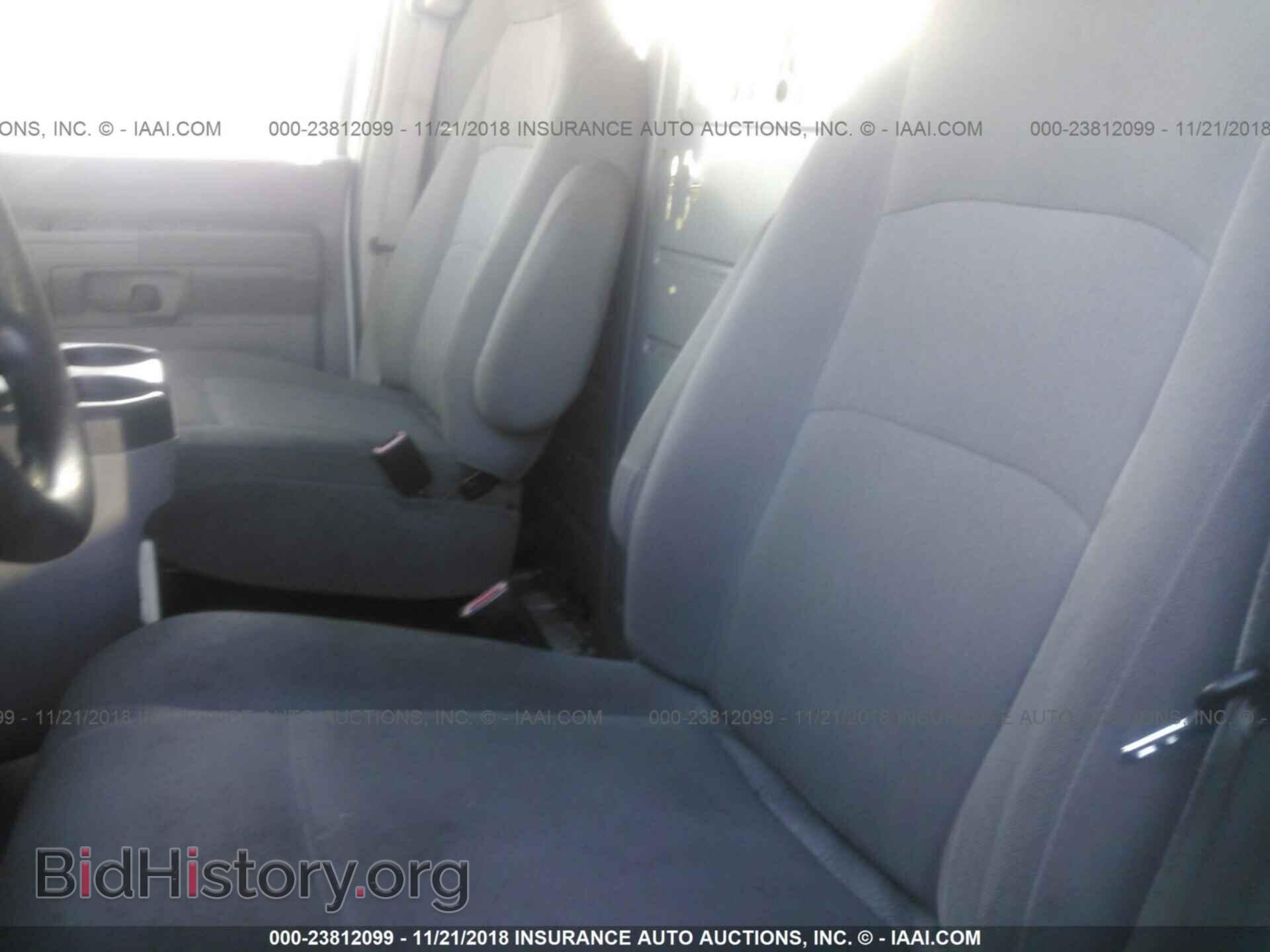 2011 Ford Econoline - VIN: 1FTNE2EWXBDA50481 - Photo 8