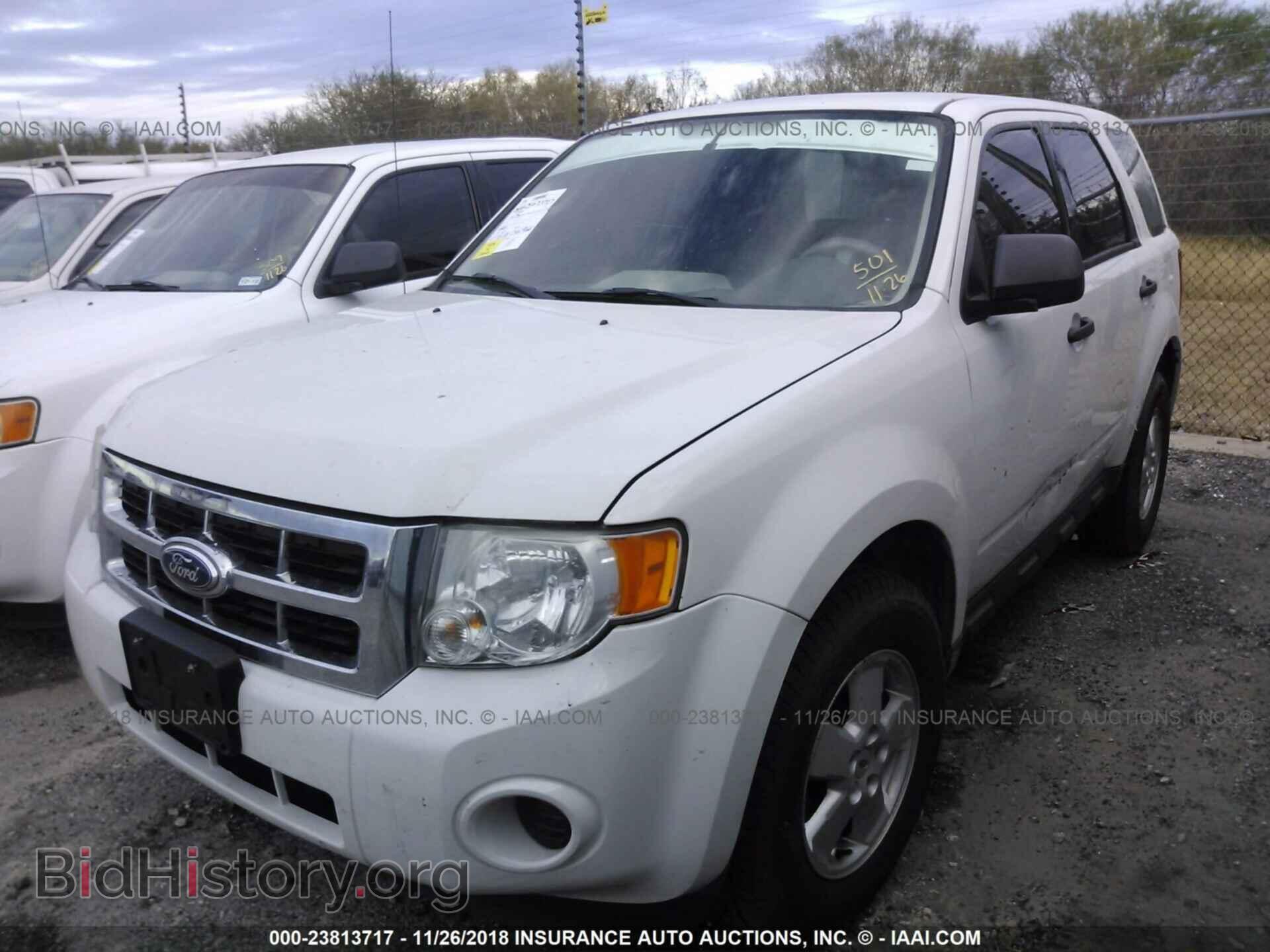 2012 Ford Escape - VIN: 1FMCU0C70CKA09988 - Photo 2