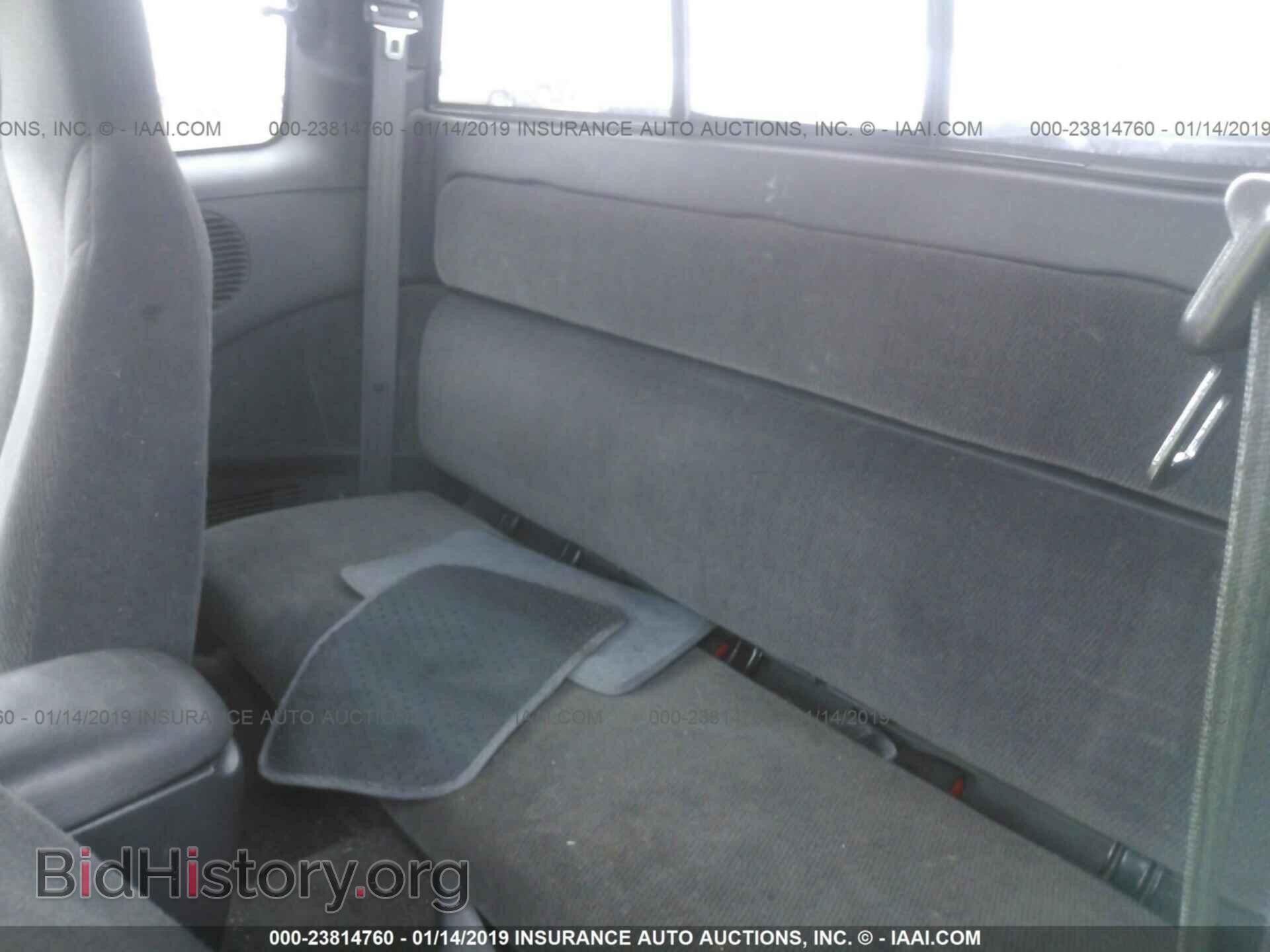 2000 DODGE DAKOTA - VIN: 1B7GL22X2YS555043 - Фото 8