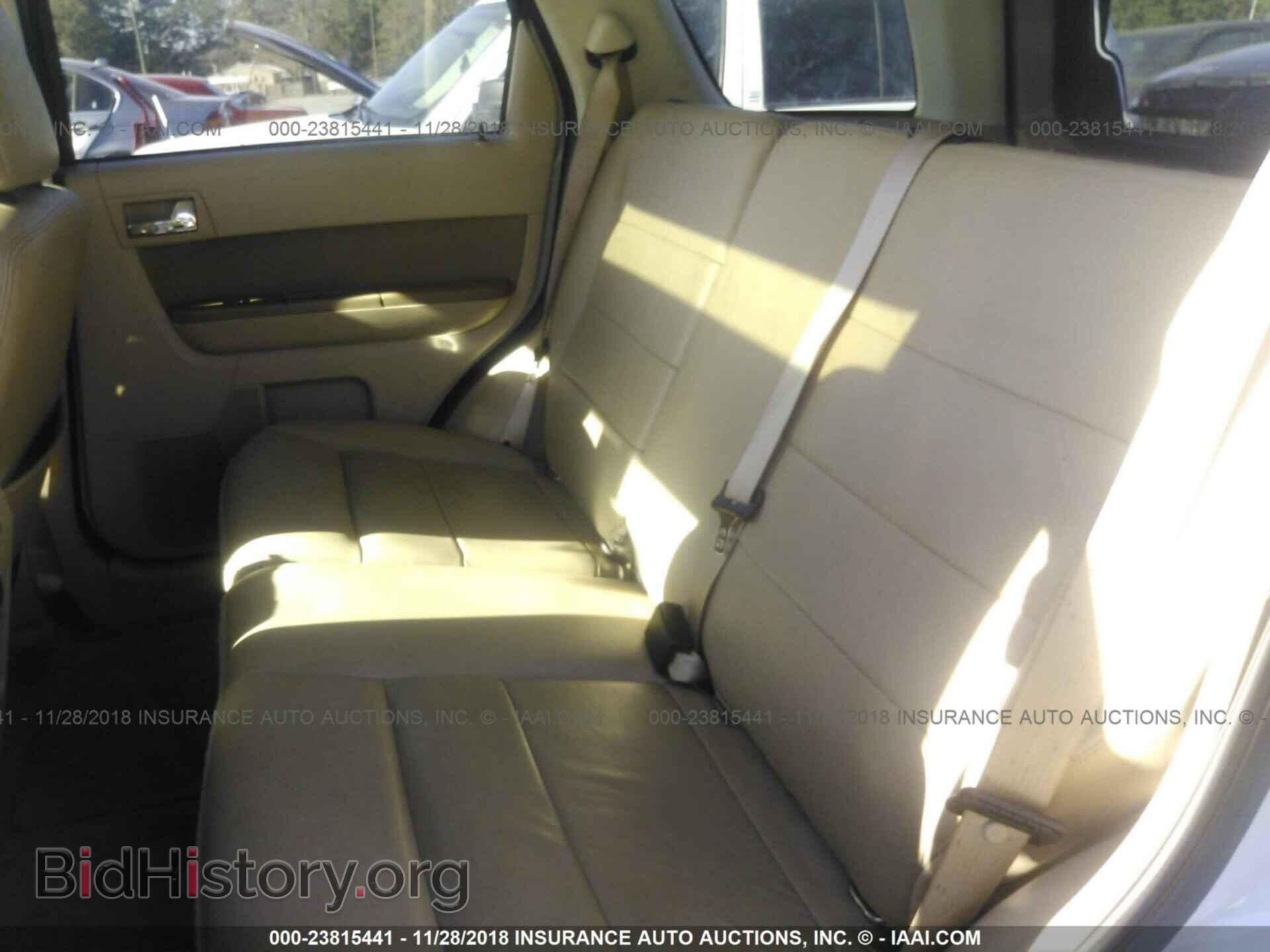 2011 Ford Escape - VIN: 1FMCU9E76BKC58585 - Photo 8