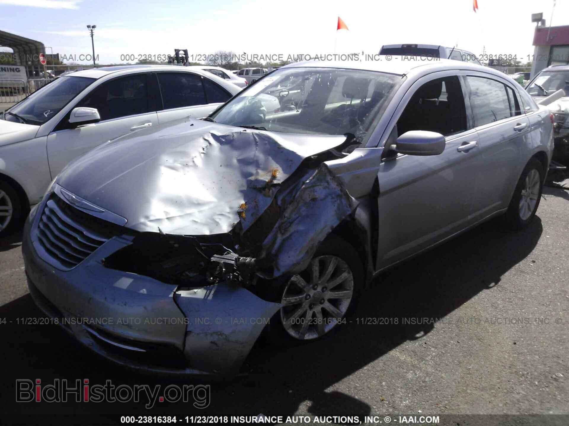 2014 CHRYSLER 200 - VIN: 1C3CCBBB7EN183944 - Фото 2