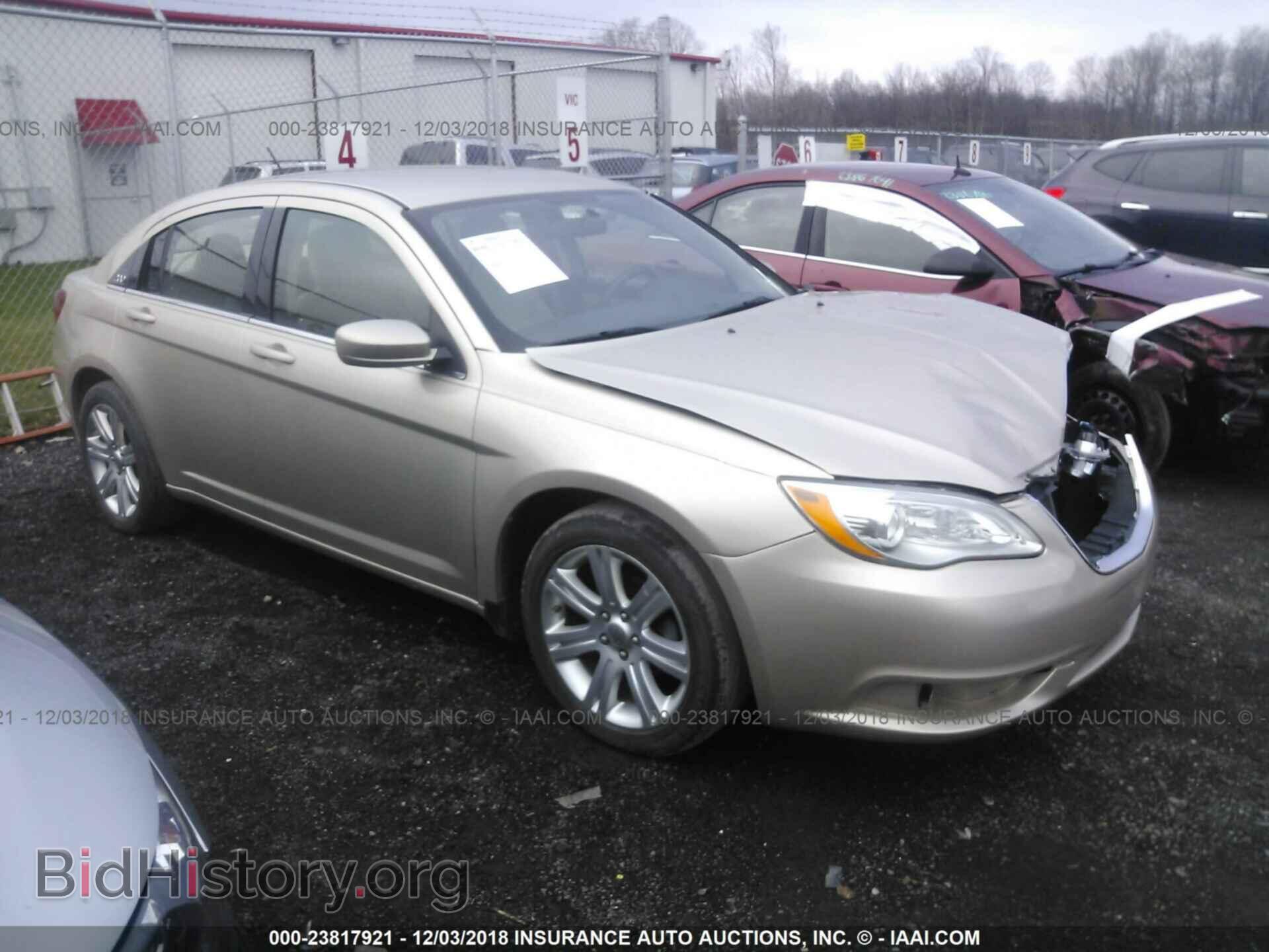 Photo 1C3CCBAB8DN639918 - Chrysler 200 2013