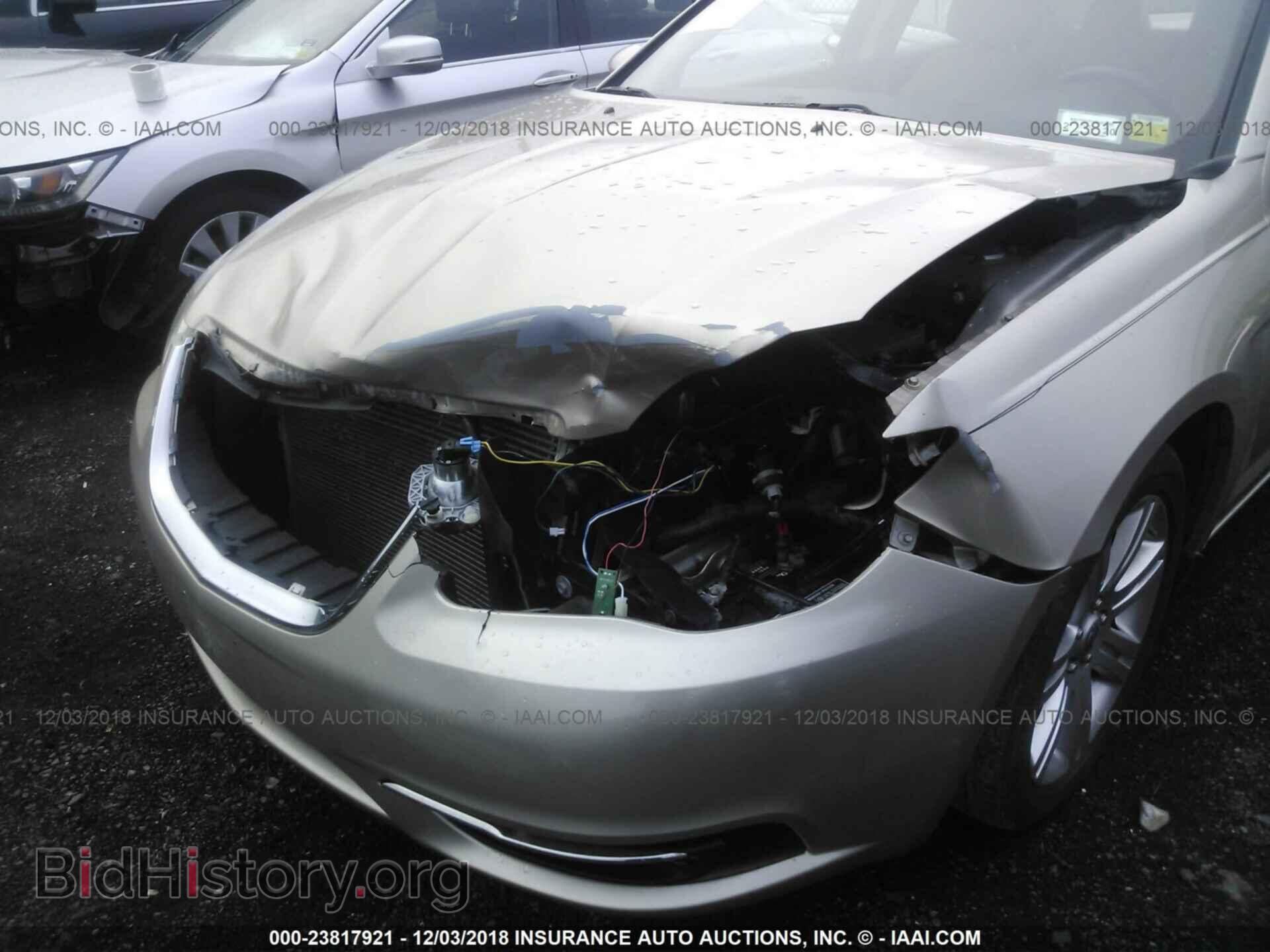 2013 Chrysler 200 - VIN: 1C3CCBAB8DN639918 - Photo 6