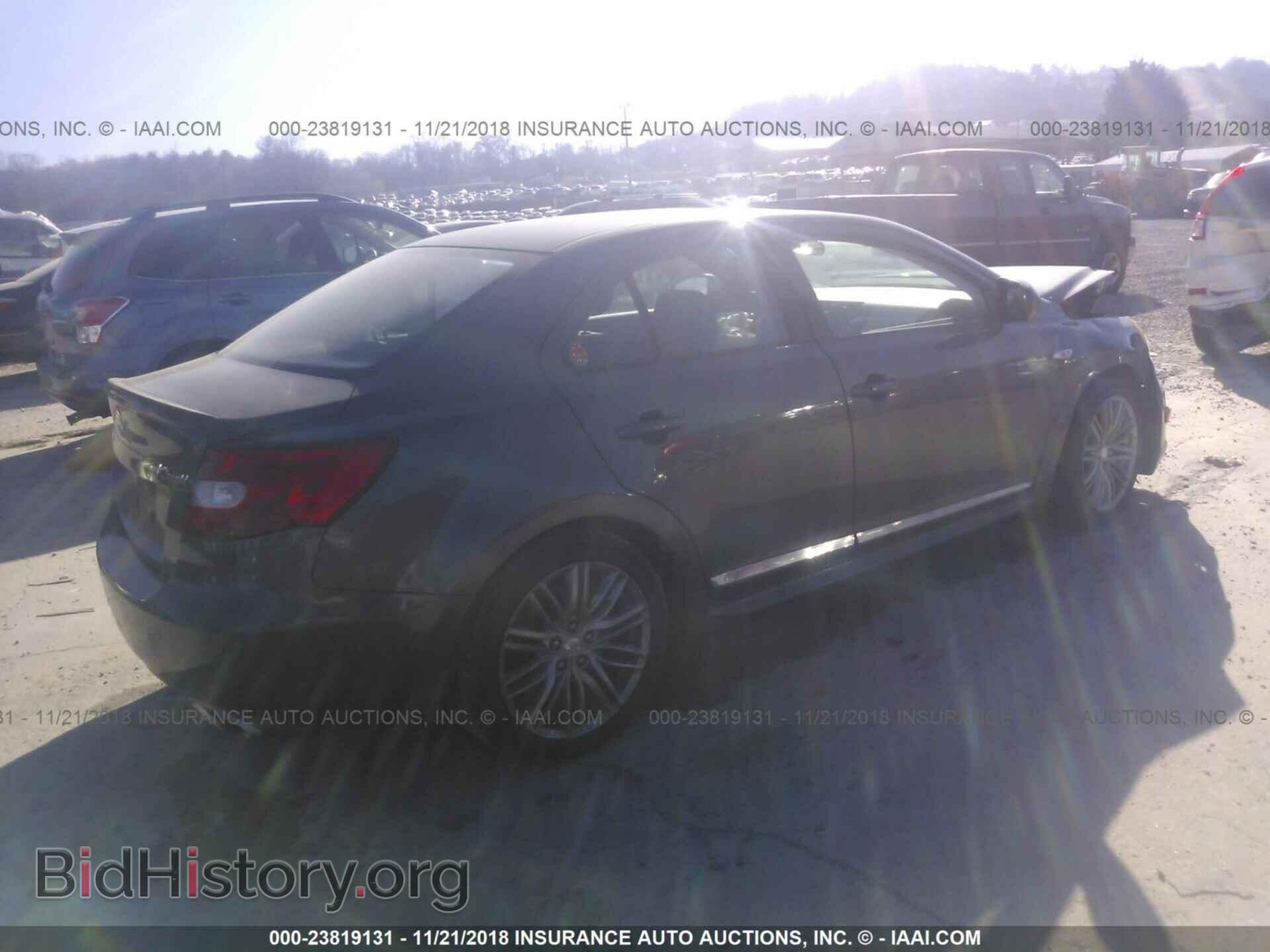2011 SUZUKI KIZASHI - VIN: JS2RE9A64B6110202 - Фото 4